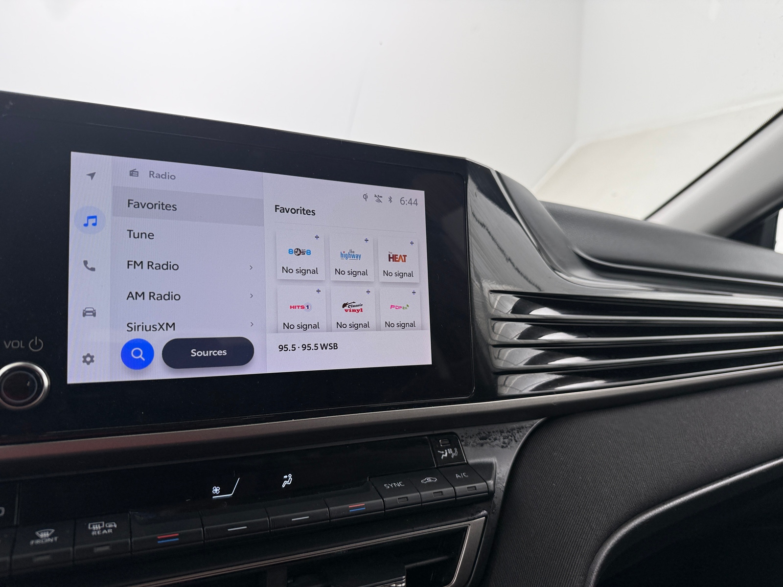 Thumbnail: 2025 Toyota Camry - 4