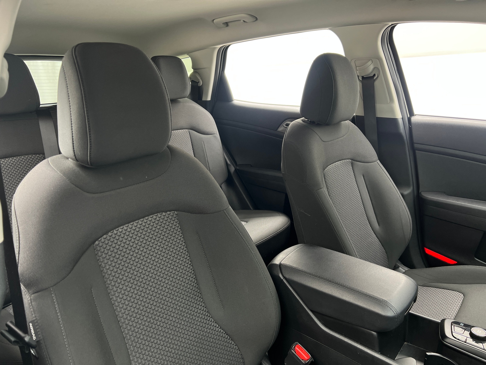 Thumbnail: 2025 Kia Sportage - 2