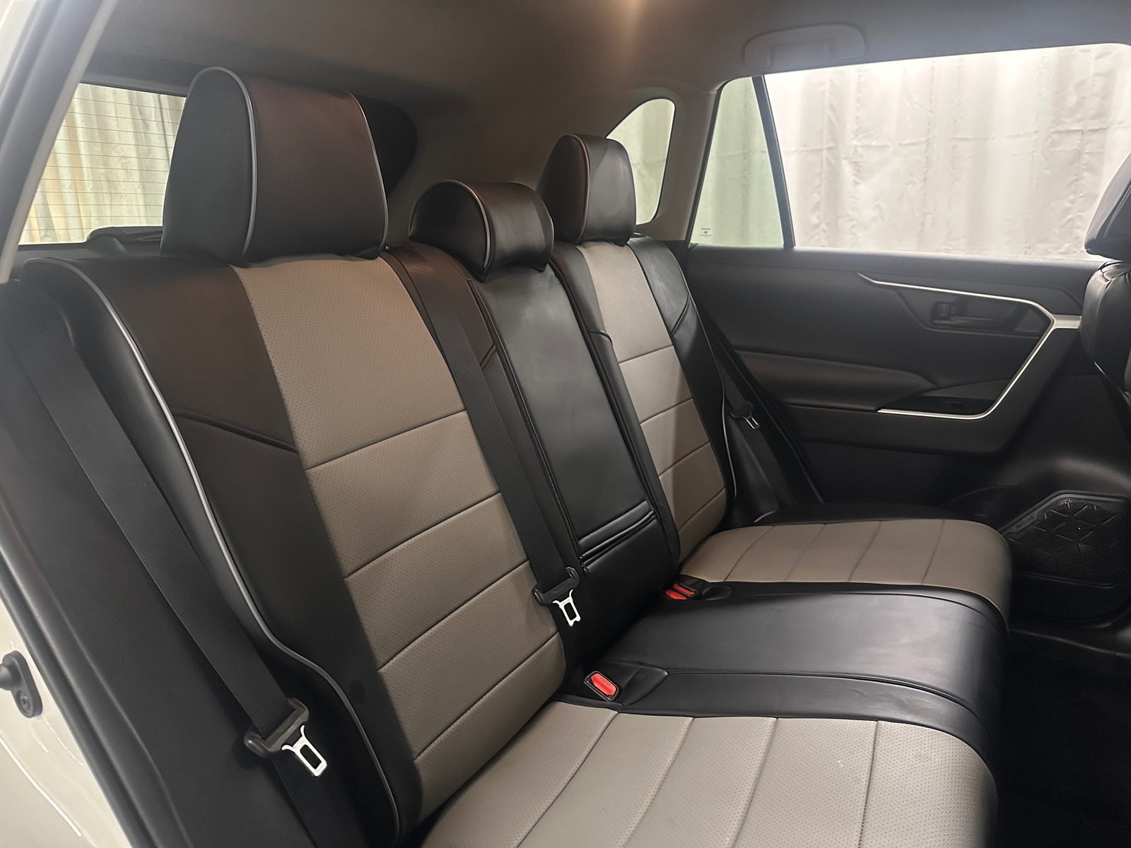 Thumbnail: 2020 Toyota RAV4 - 6