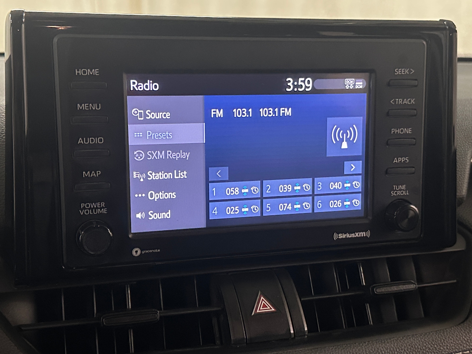 Thumbnail: 2020 Toyota RAV4 - 4