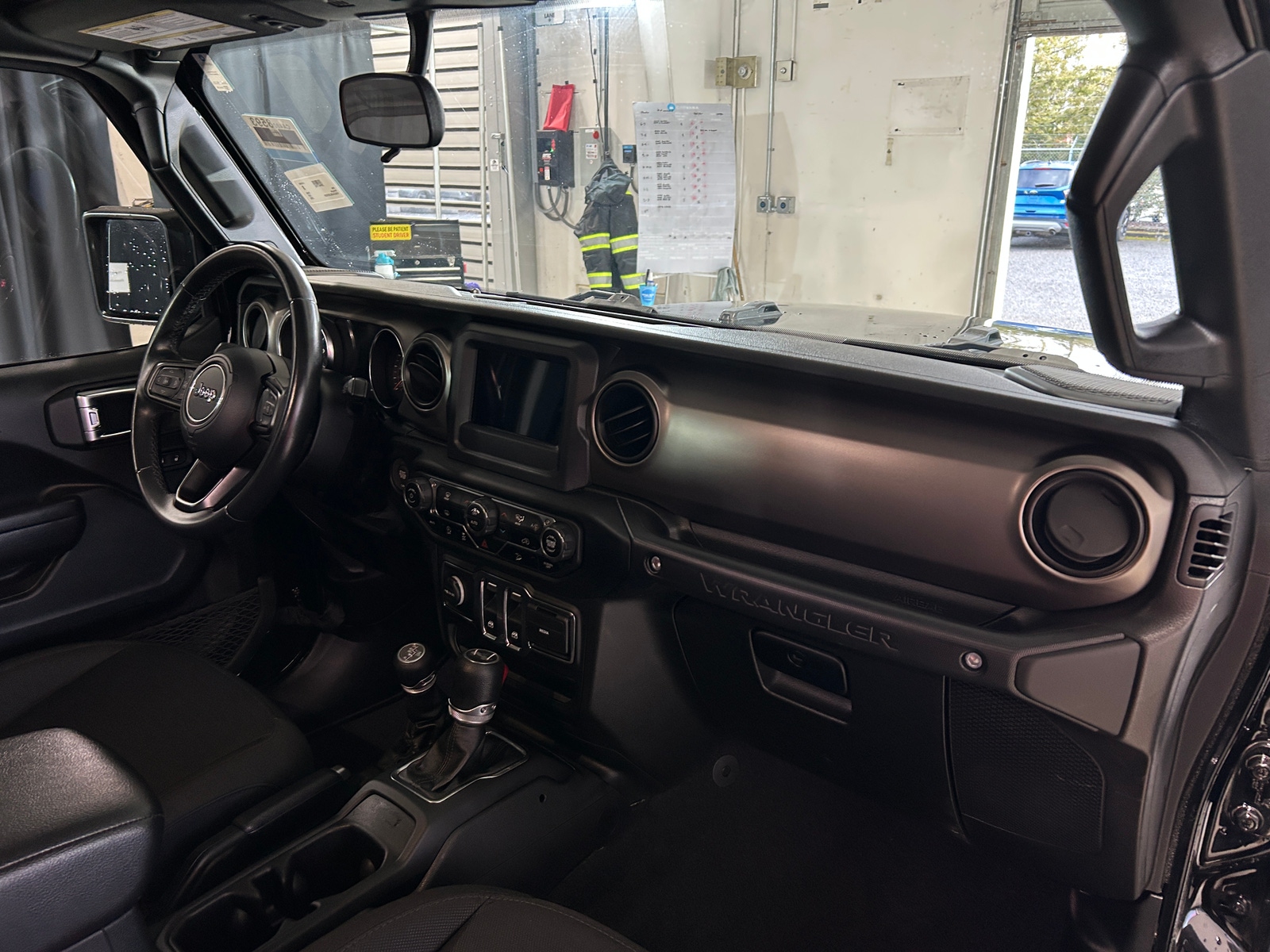 Thumbnail: 2020 Jeep Wrangler - 3