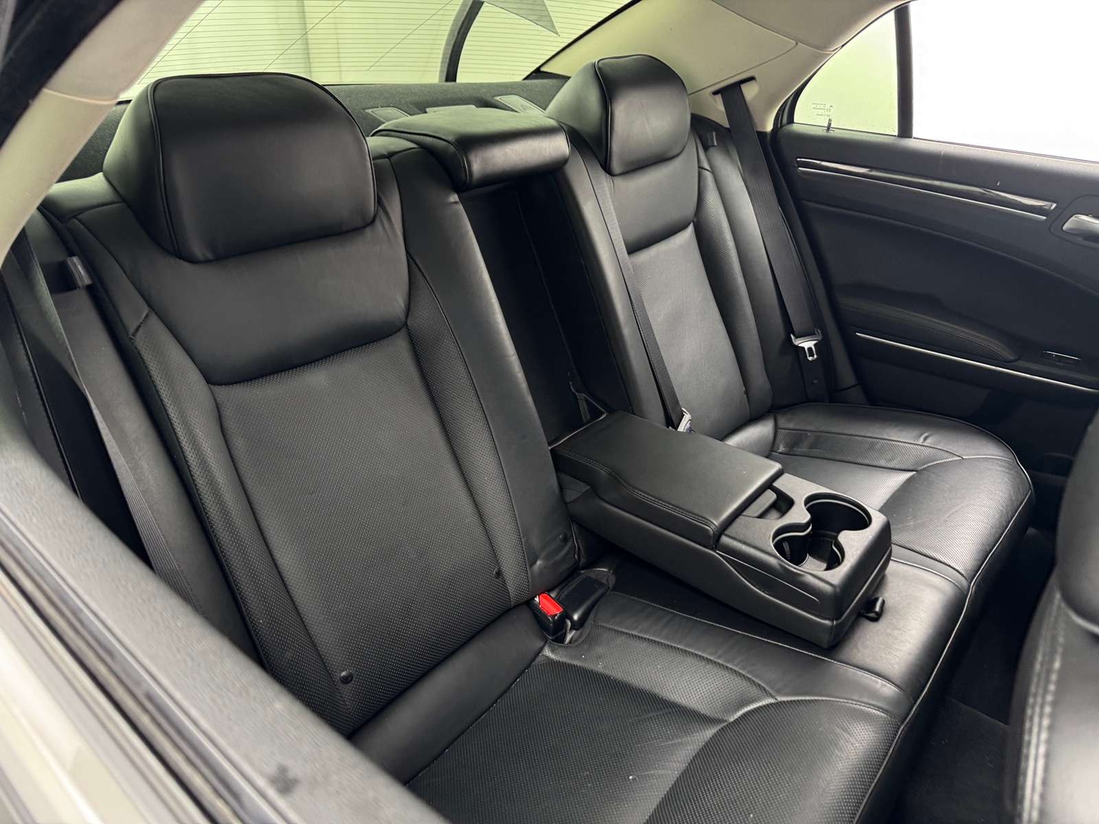 Thumbnail: 2019 Chrysler 300 - 5