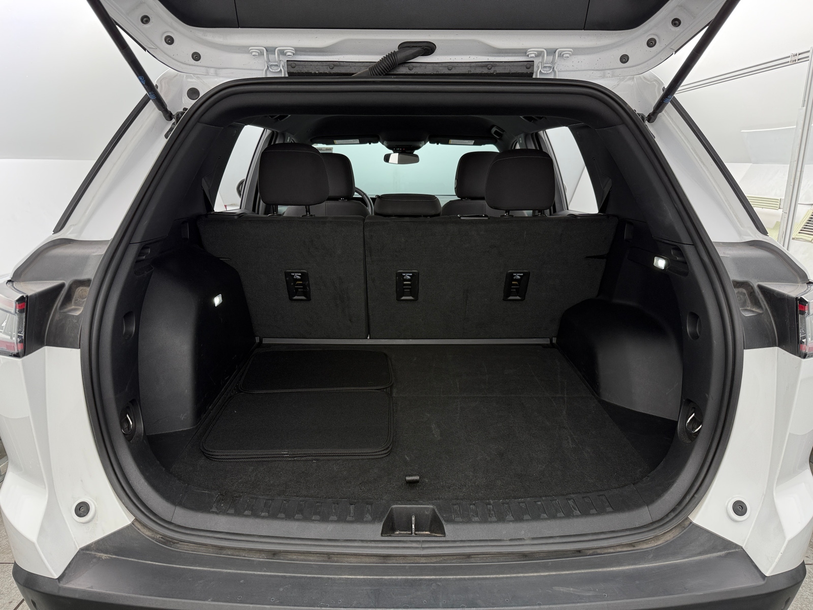 Thumbnail: 2025 Chevrolet Equinox - 7