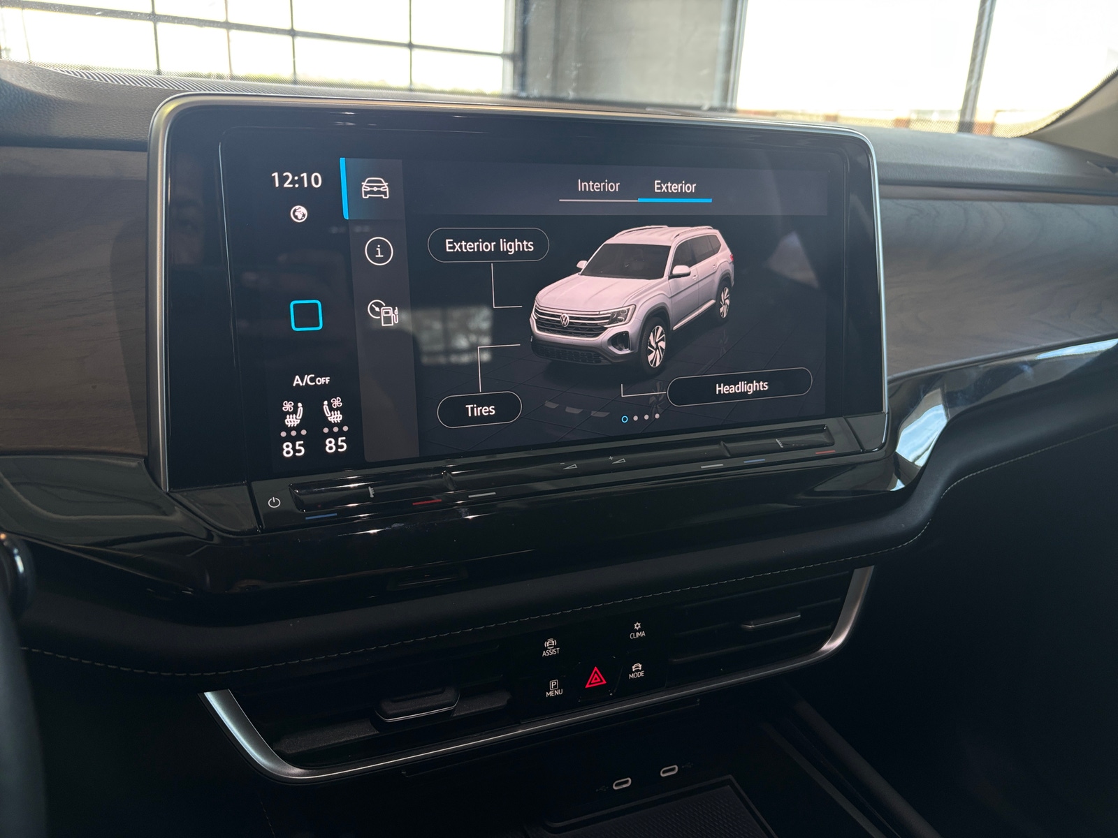 Thumbnail: 2025 Volkswagen Atlas - 4