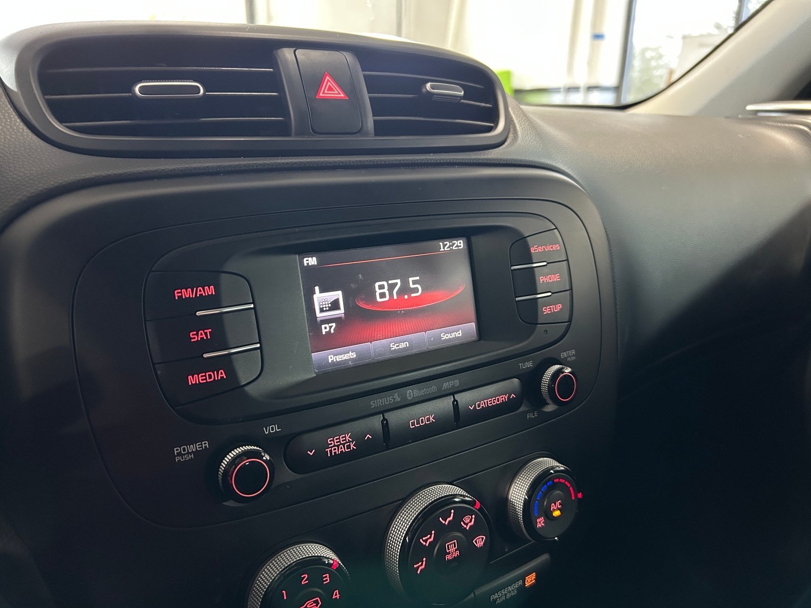 Thumbnail: 2015 Kia Soul - 4