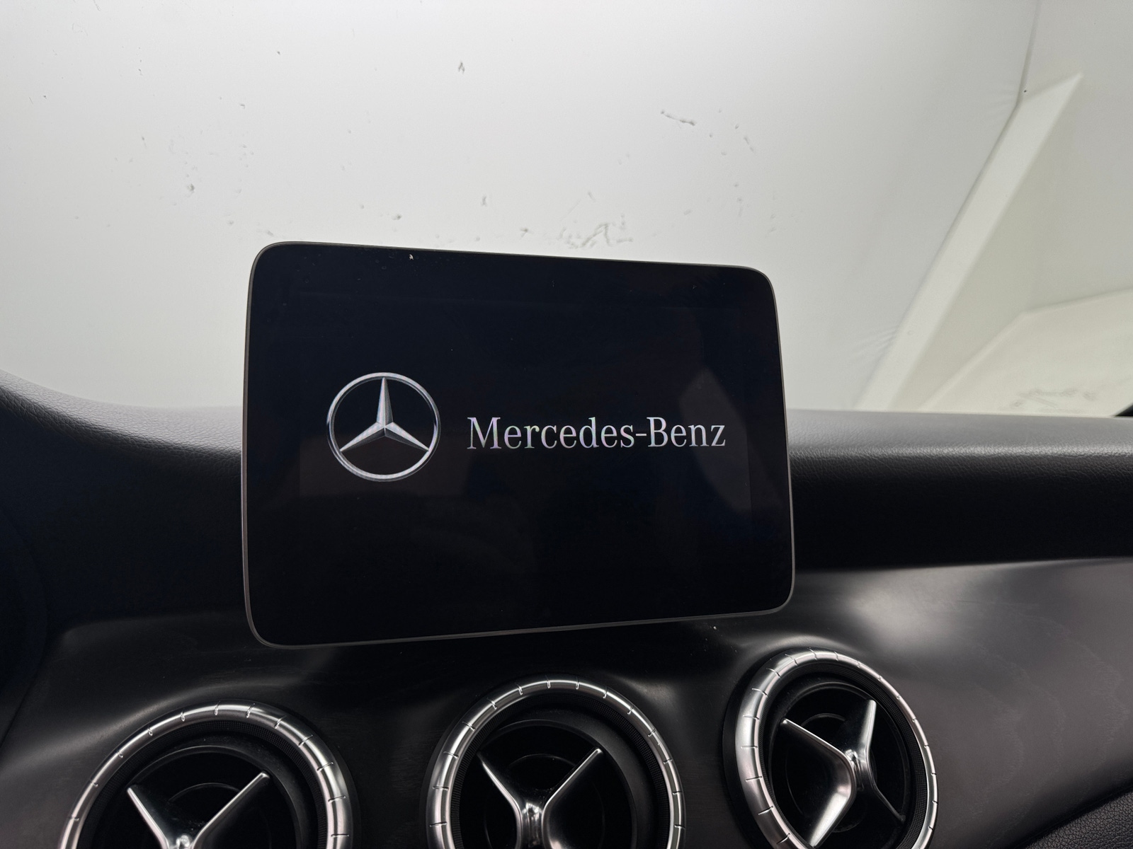 Thumbnail: 2019 Mercedes-Benz CLA - 3