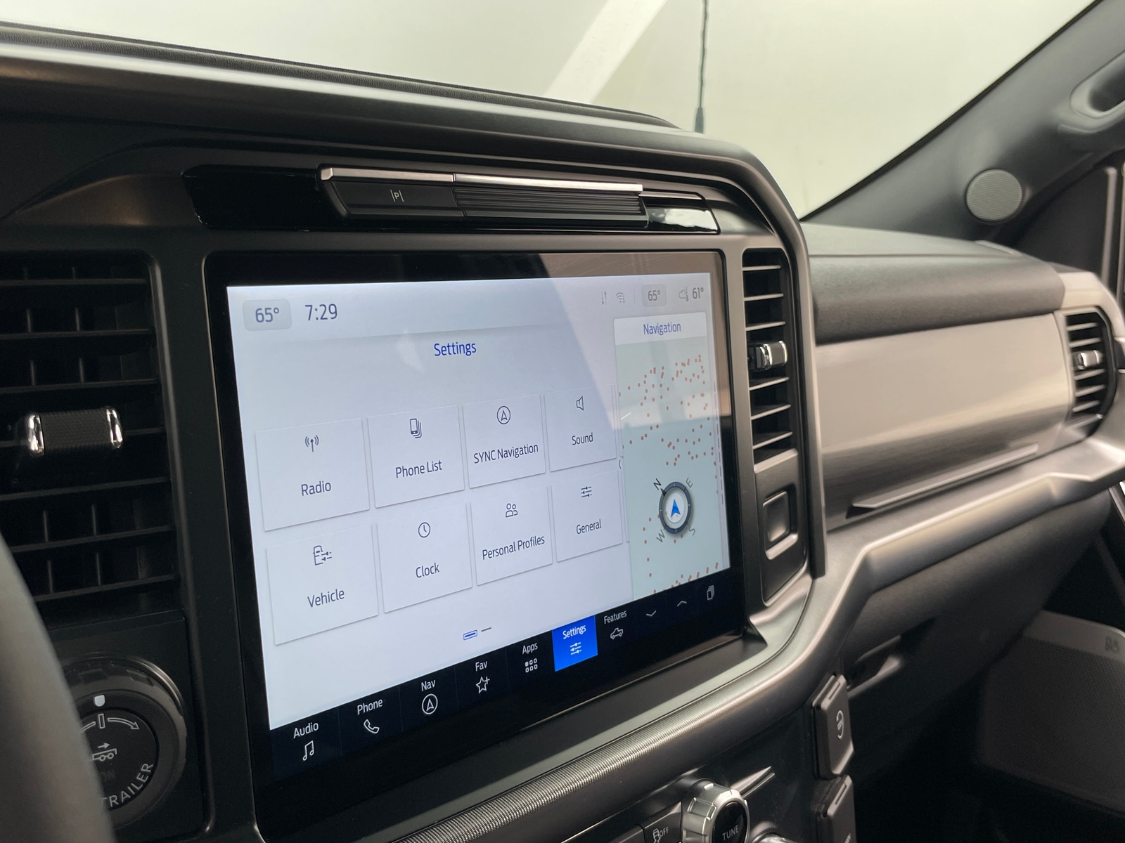 Thumbnail: 2025 Ford Econoline - 3