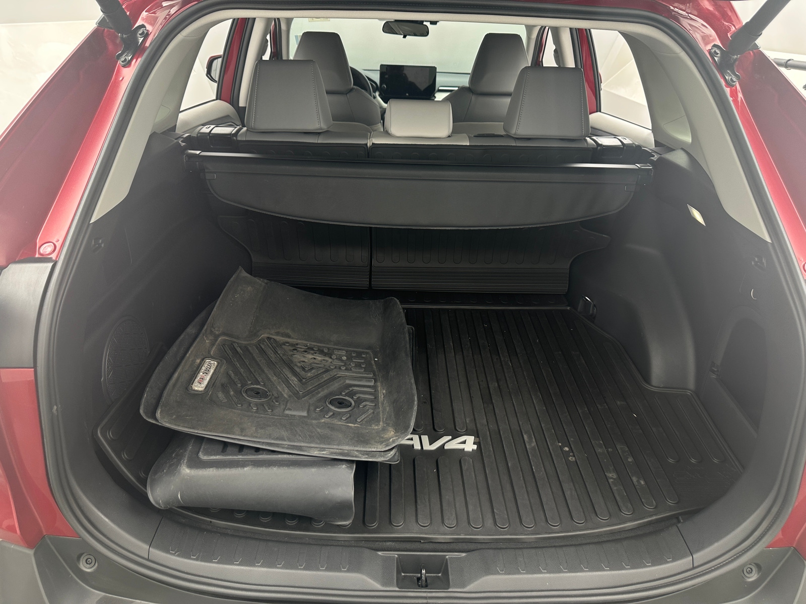 Thumbnail: 2024 Toyota RAV4 - 6