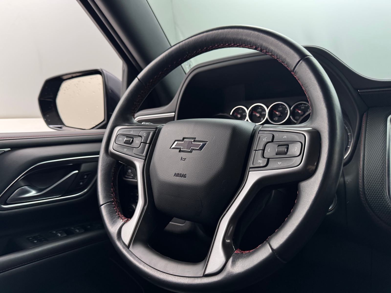 Thumbnail: 2021 Chevrolet Tahoe - 4