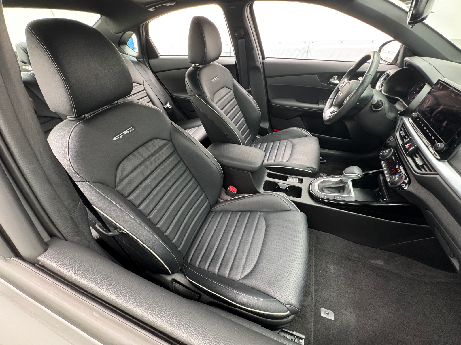 Thumbnail: 2023 Kia Forte - 2