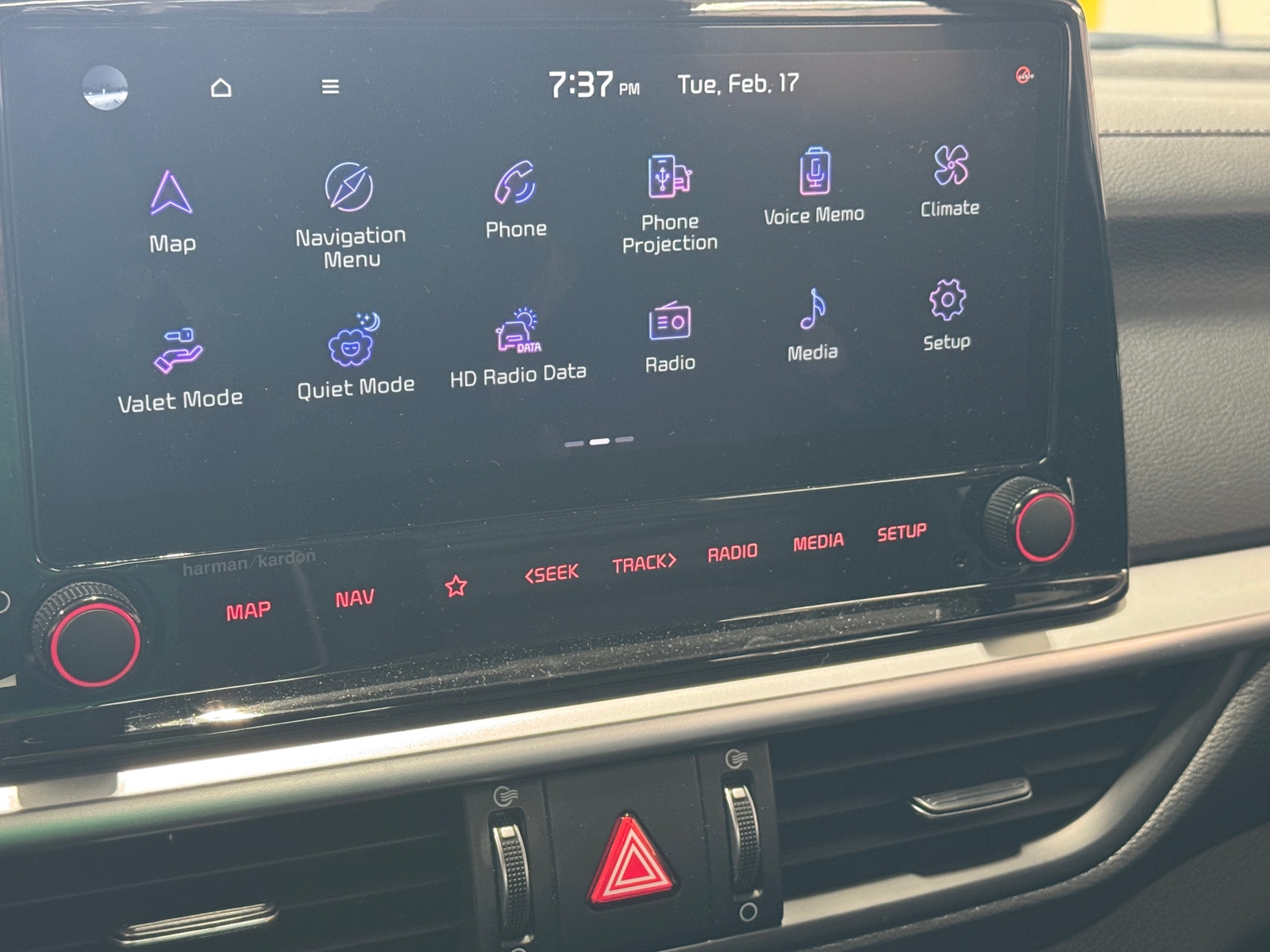 Thumbnail: 2023 Kia Forte - 4