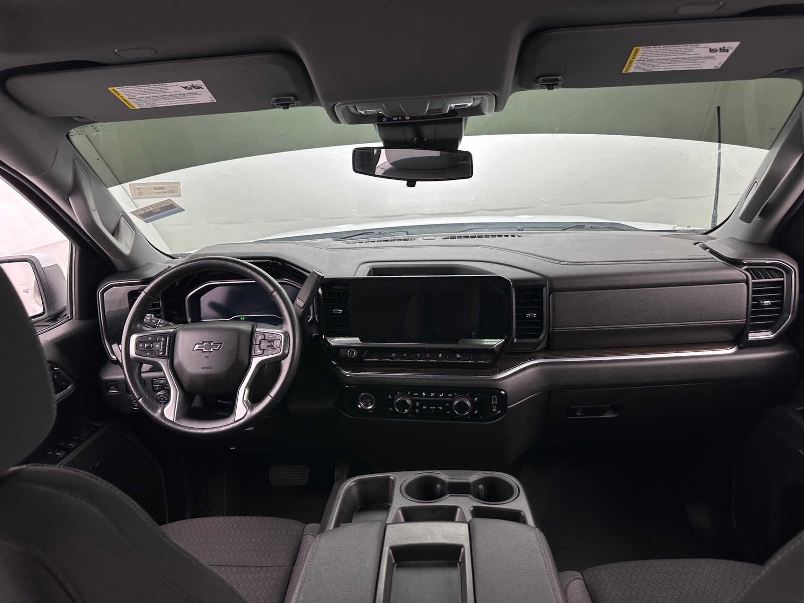 Thumbnail: 2022 Chevrolet Silverado 1500 - 3