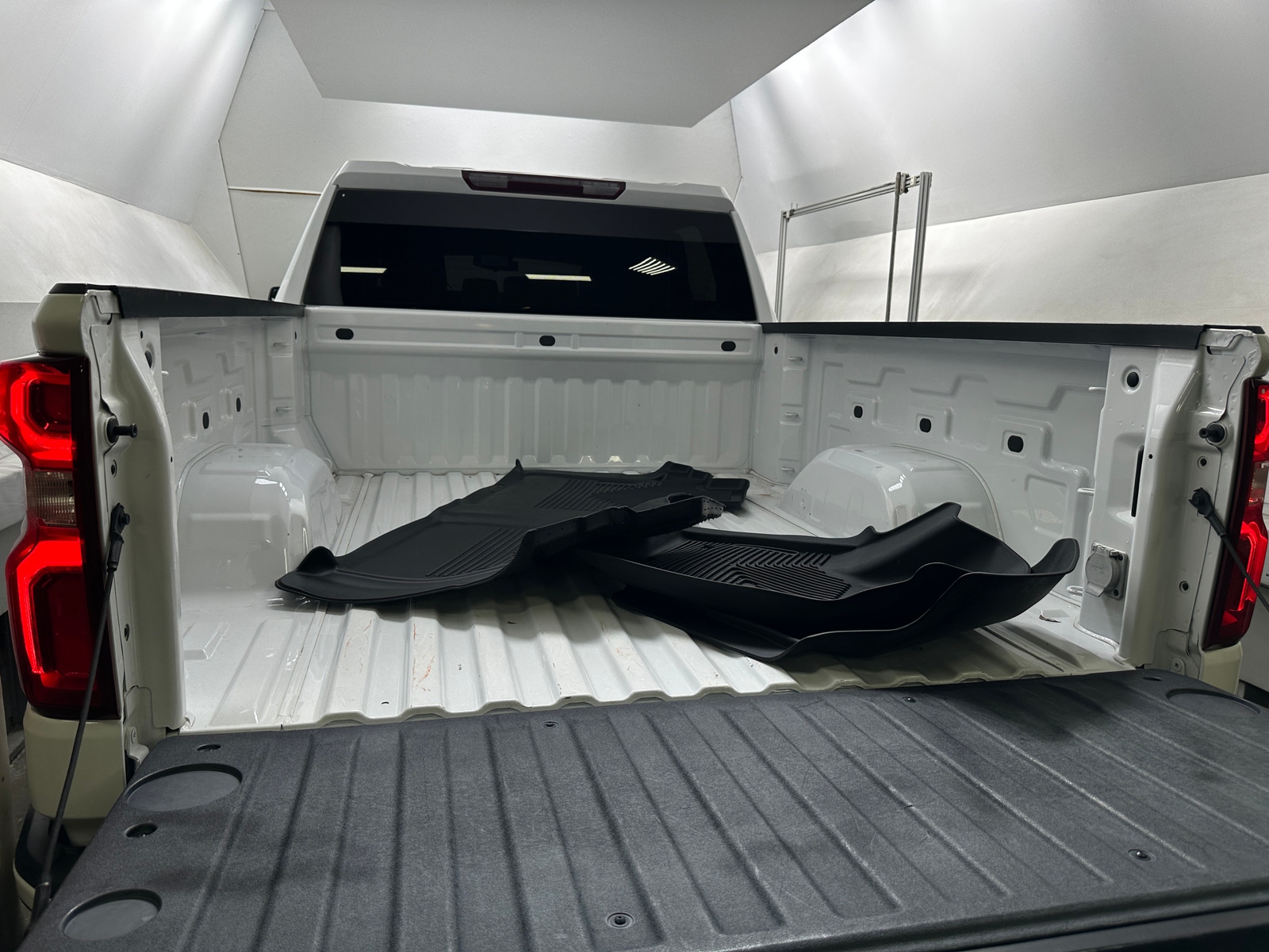 Thumbnail: 2022 Chevrolet Silverado 1500 - 7