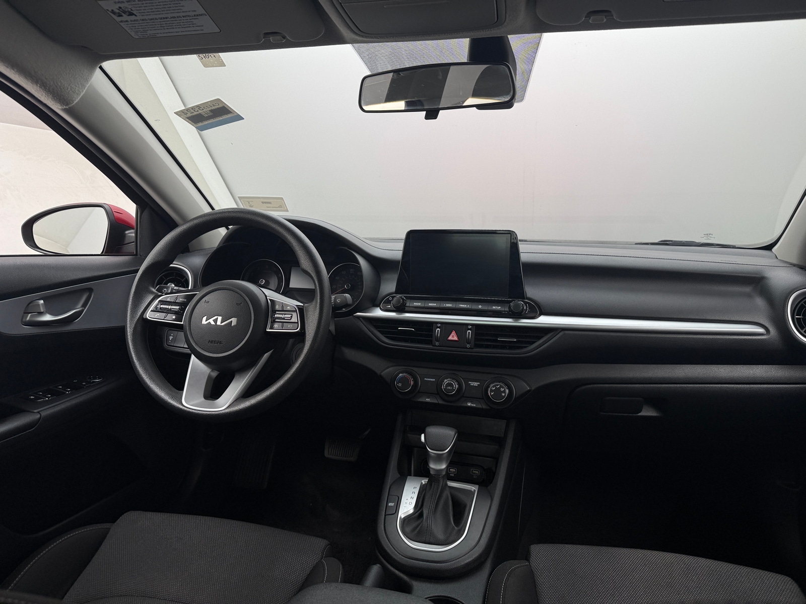 Thumbnail: 2024 Kia Forte - 3