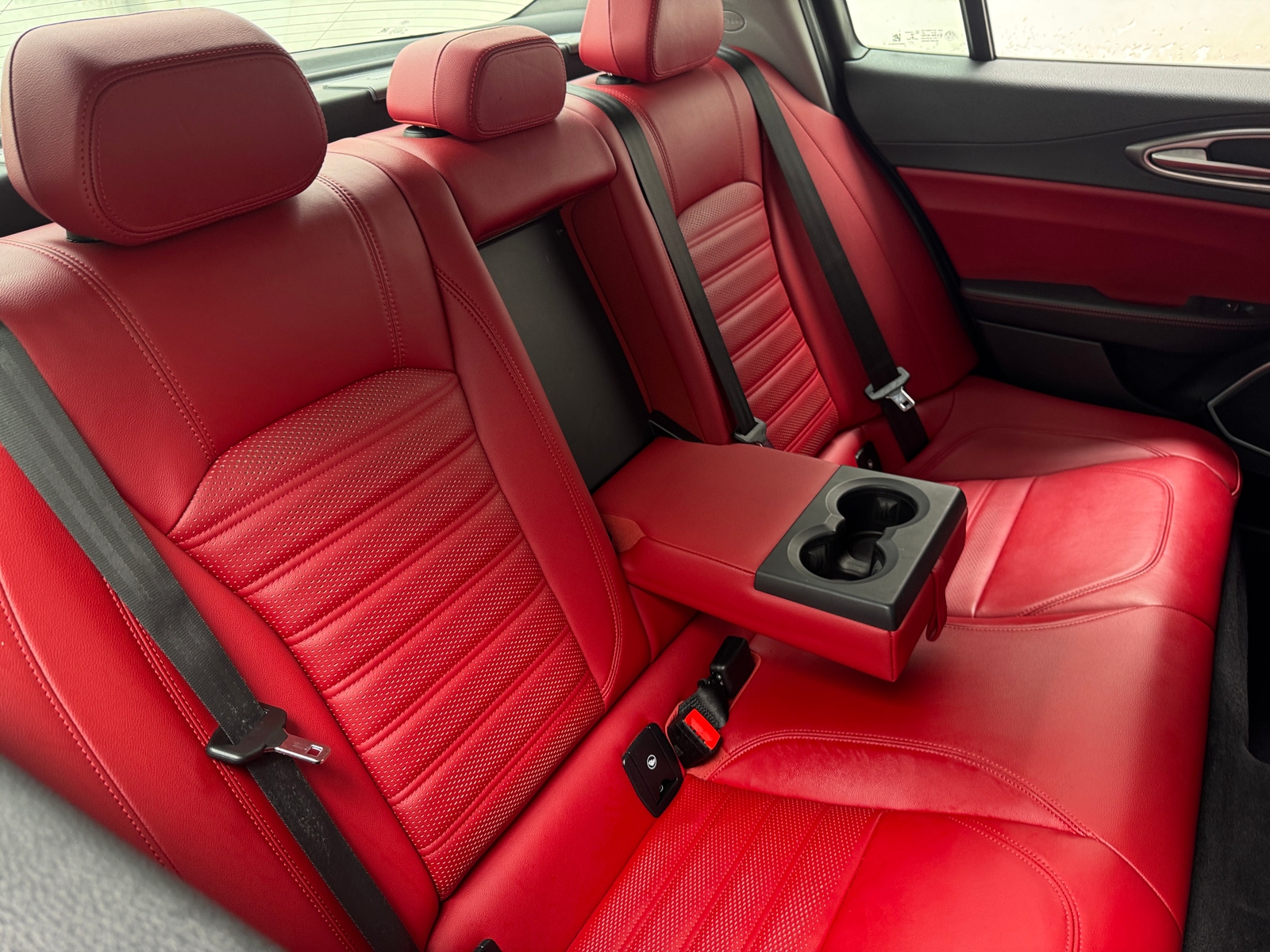 Thumbnail: 2019 Alfa Romeo Giulia - 5