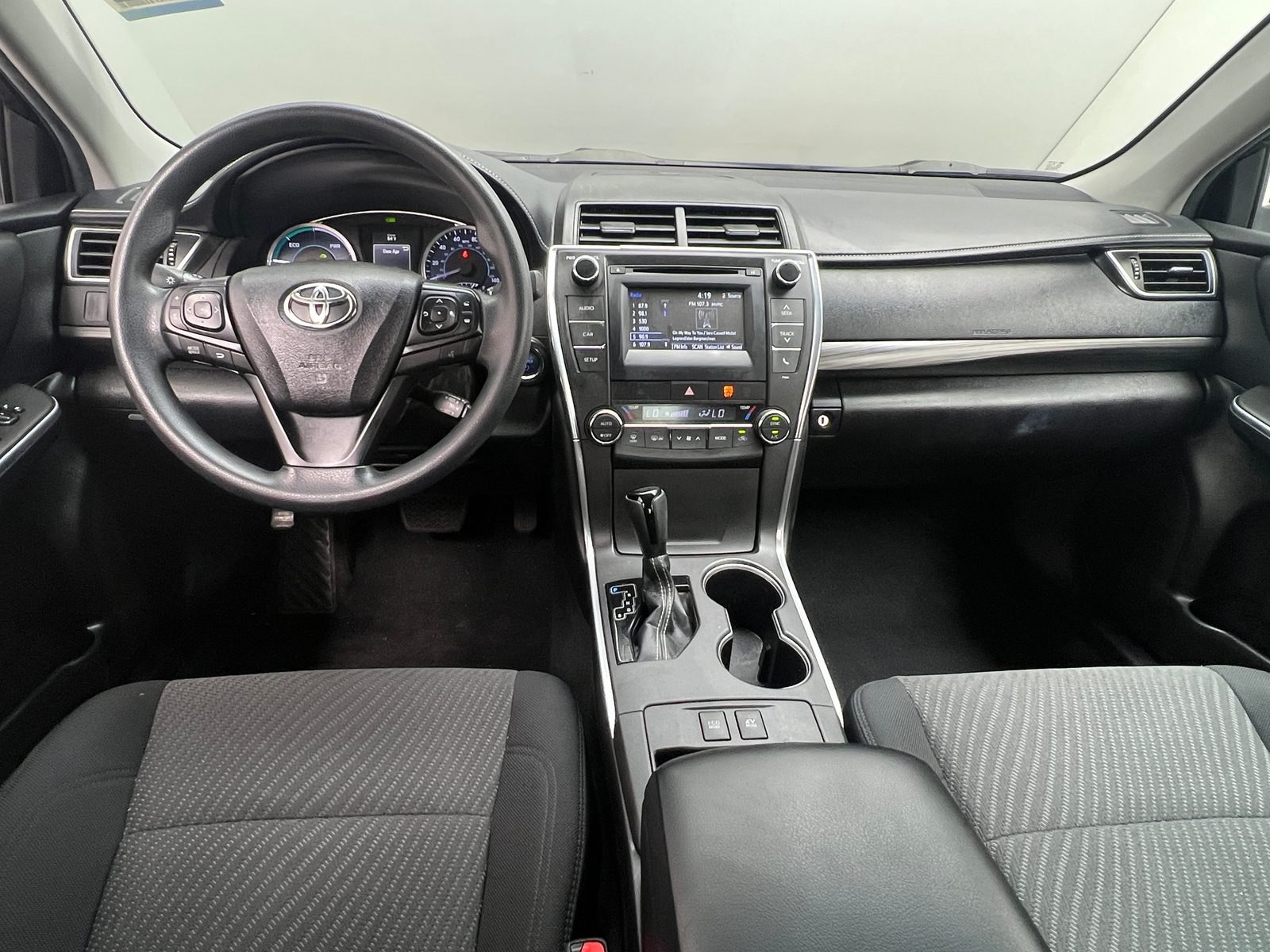 Thumbnail: 2015 Toyota Camry - 3