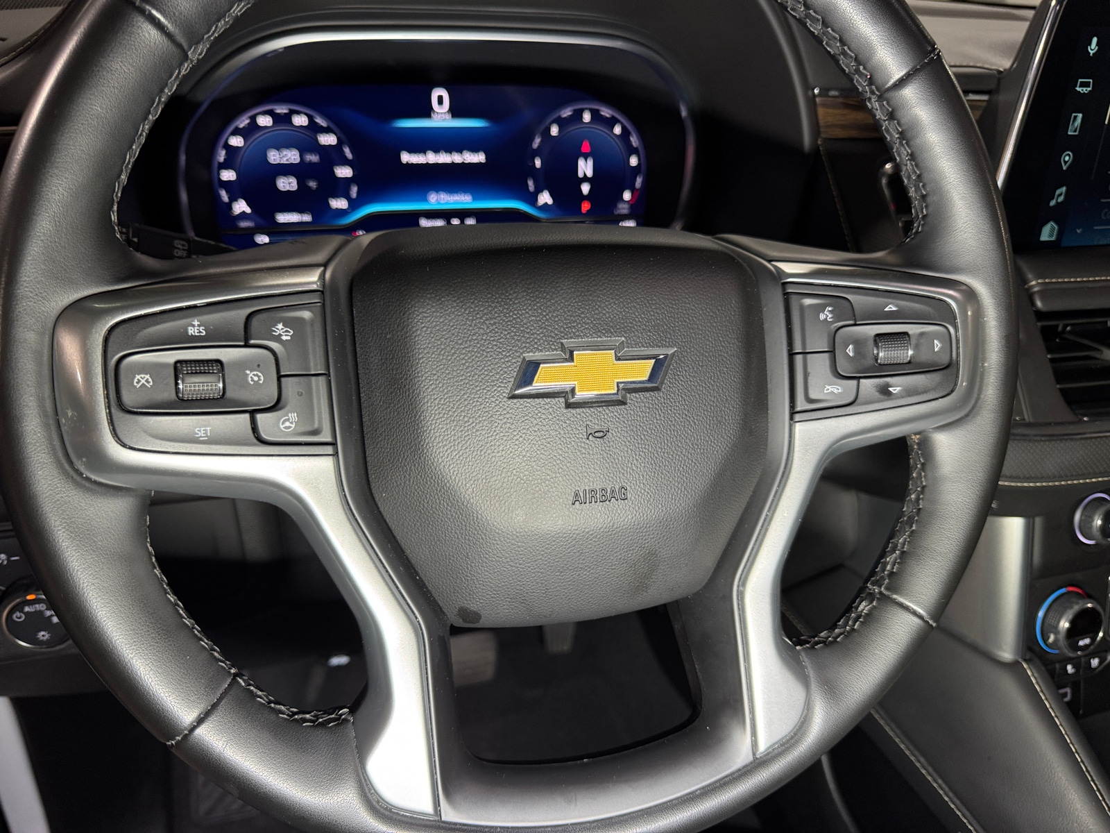 Thumbnail: 2023 Chevrolet Tahoe - 4