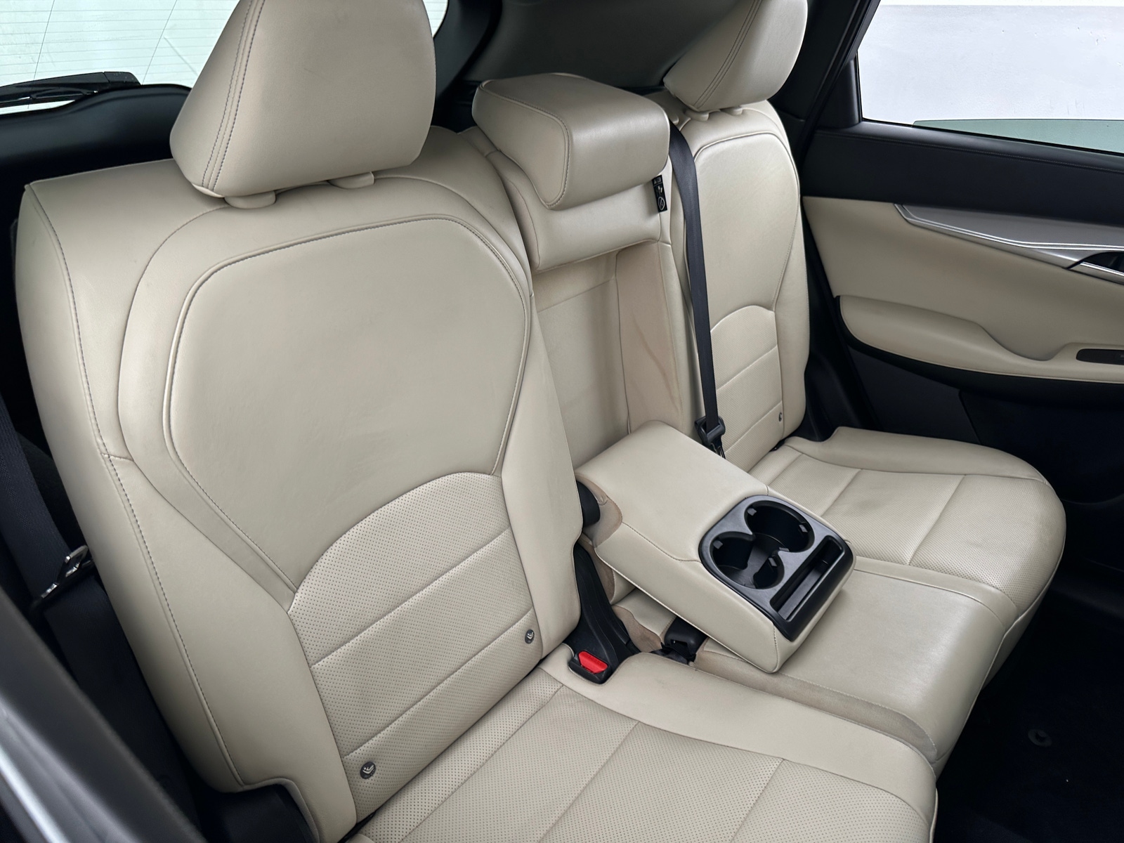 Thumbnail: 2019 INFINITI QX50 - 5