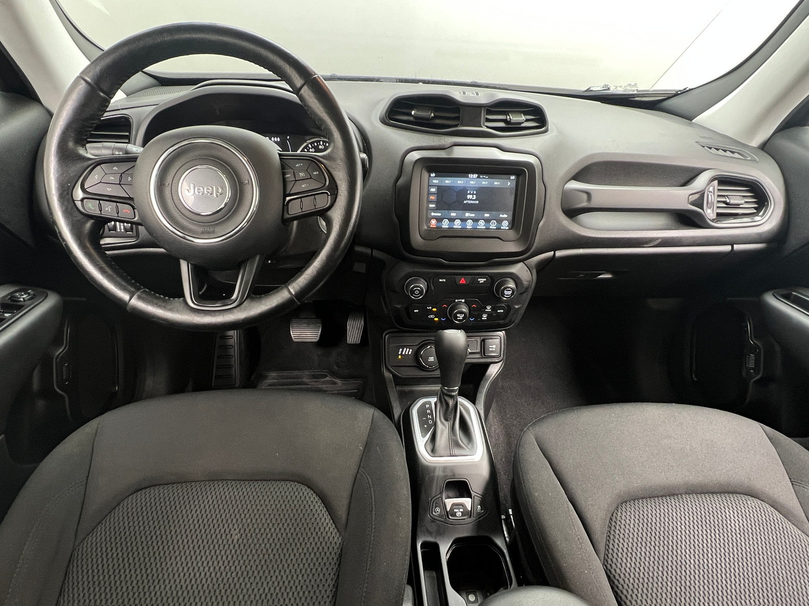 Thumbnail: 2019 Jeep Renegade - 3