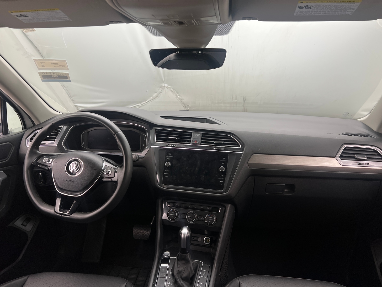 Thumbnail: 2020 Volkswagen Tiguan - 2