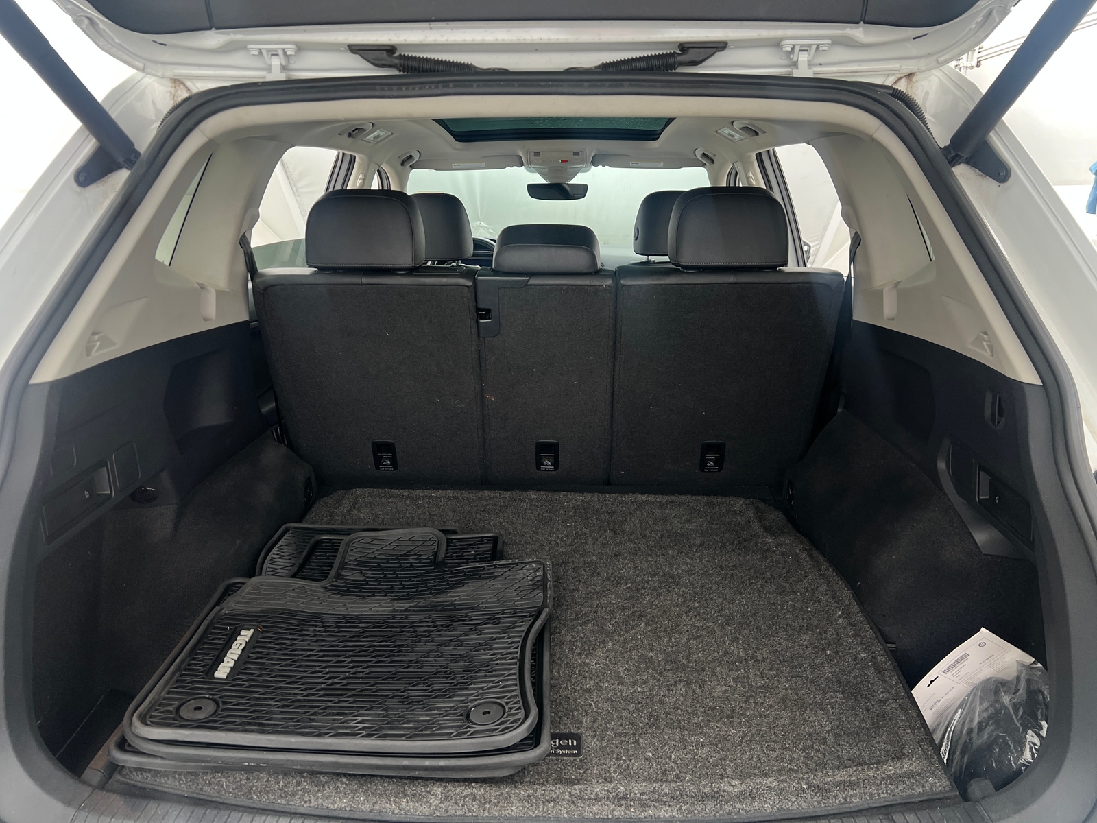 Thumbnail: 2020 Volkswagen Tiguan - 6