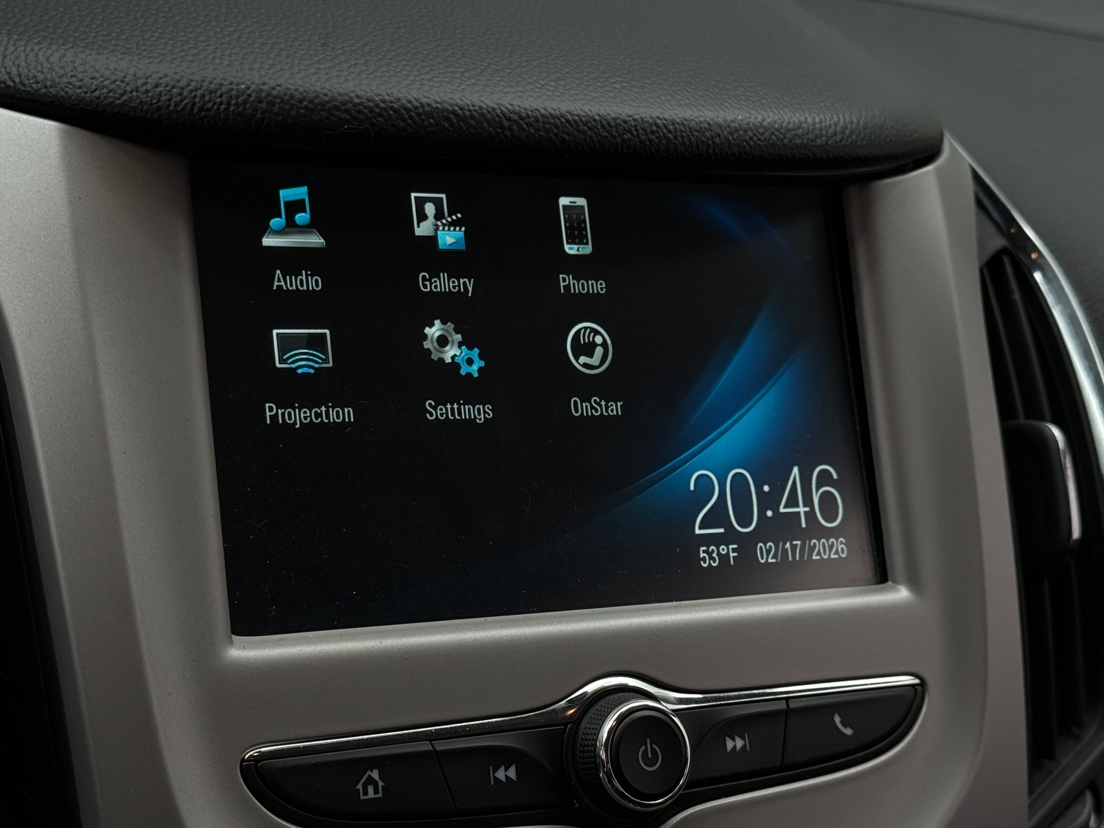 Thumbnail: 2018 Chevrolet Cruze - 4