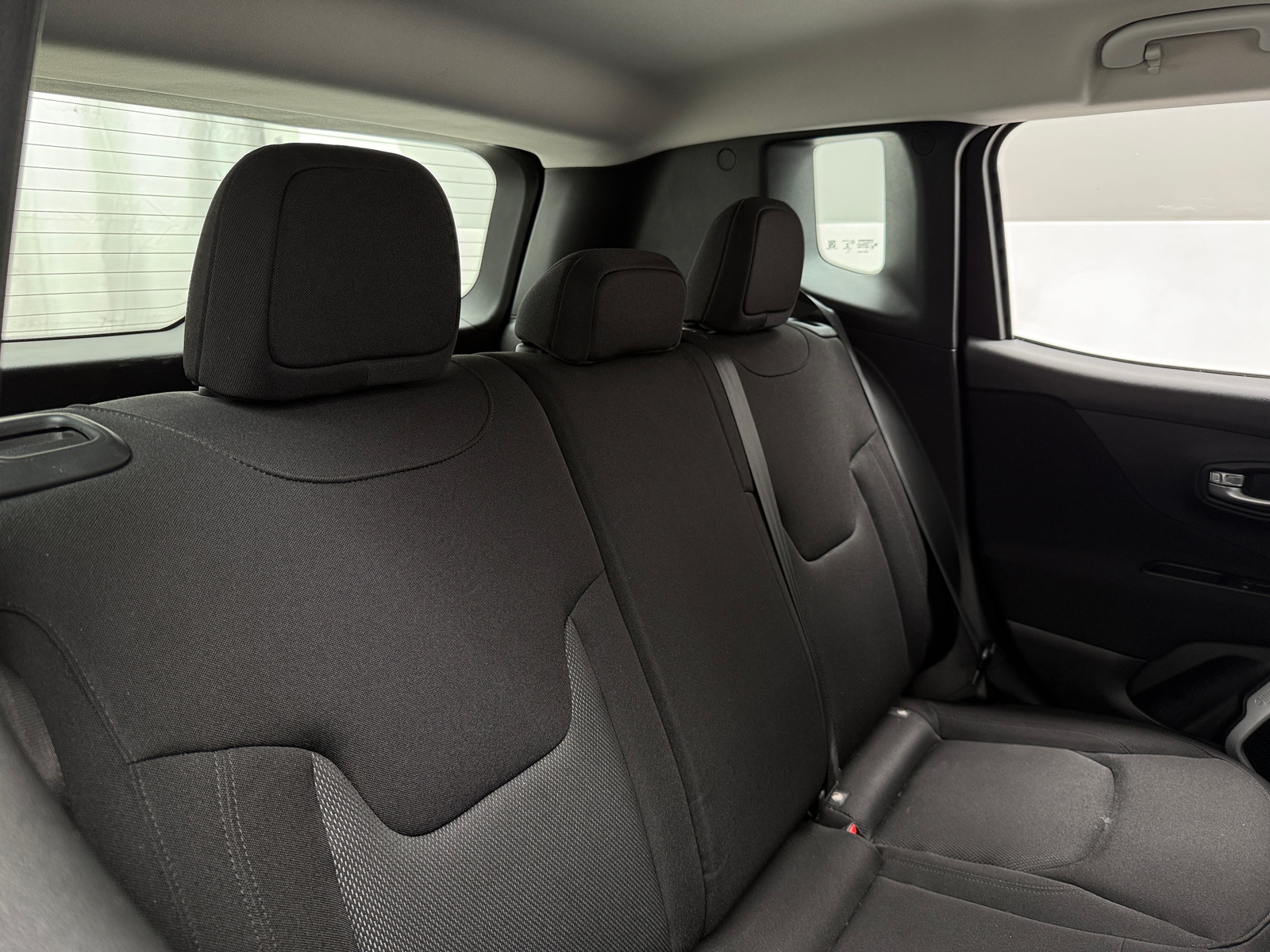 Thumbnail: 2018 Jeep Renegade - 6