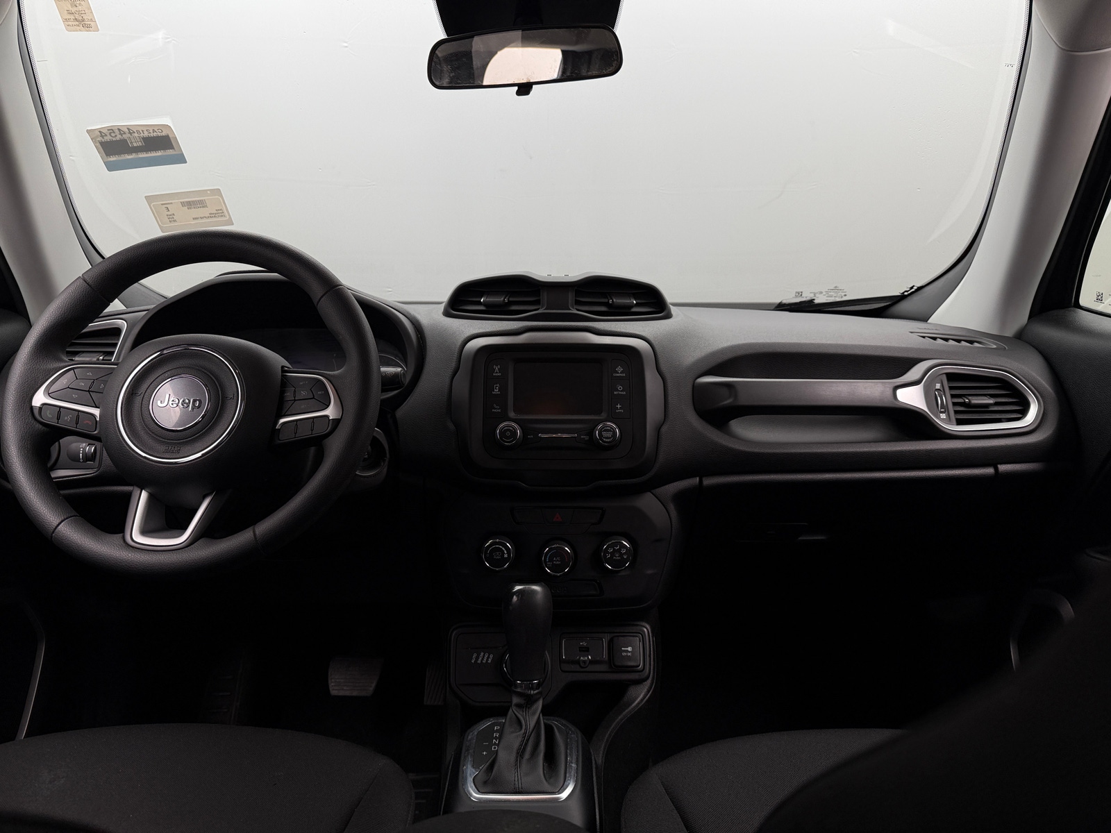 Thumbnail: 2018 Jeep Renegade - 3