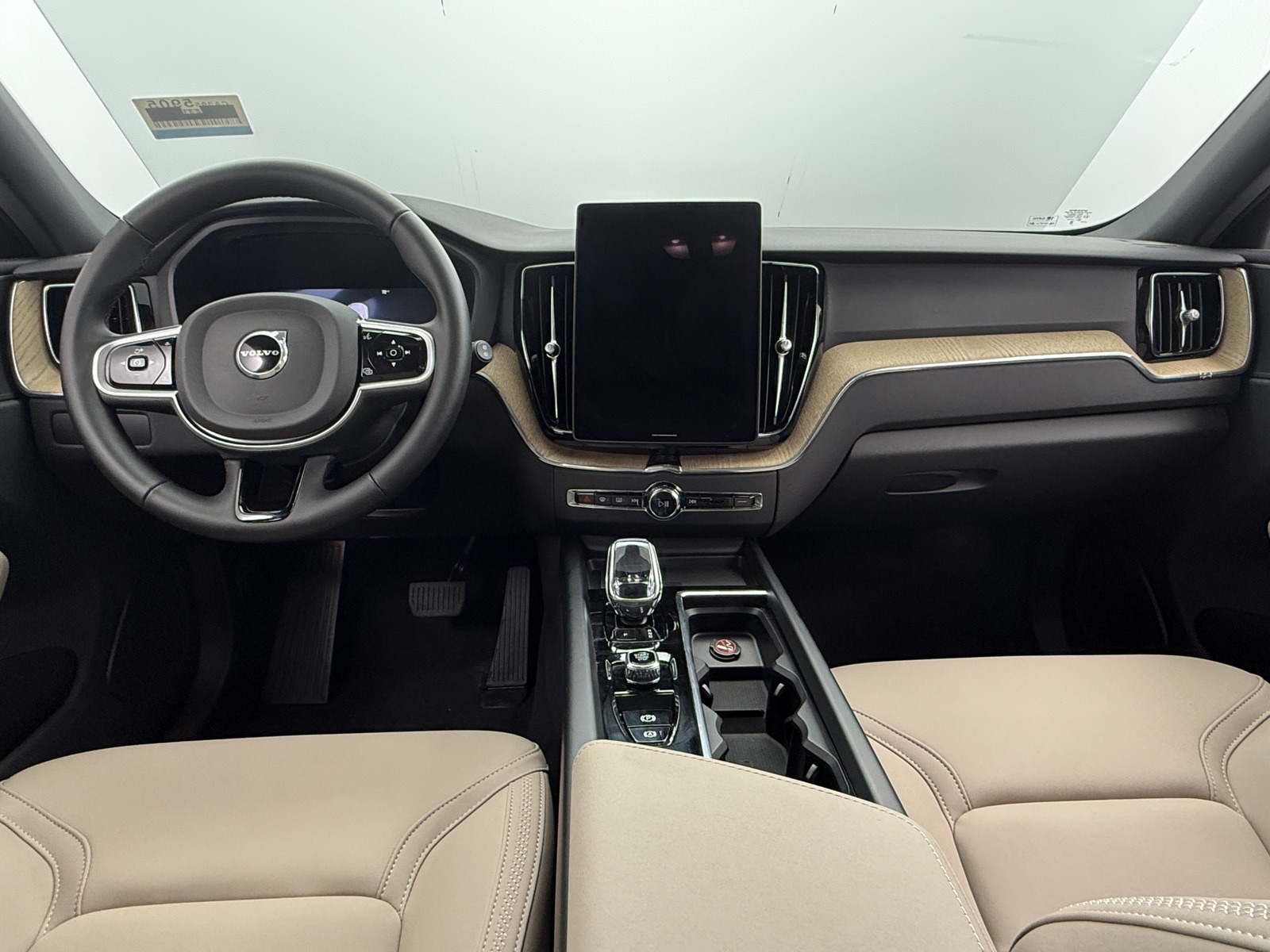 Thumbnail: 2026 Volvo XC60 - 2