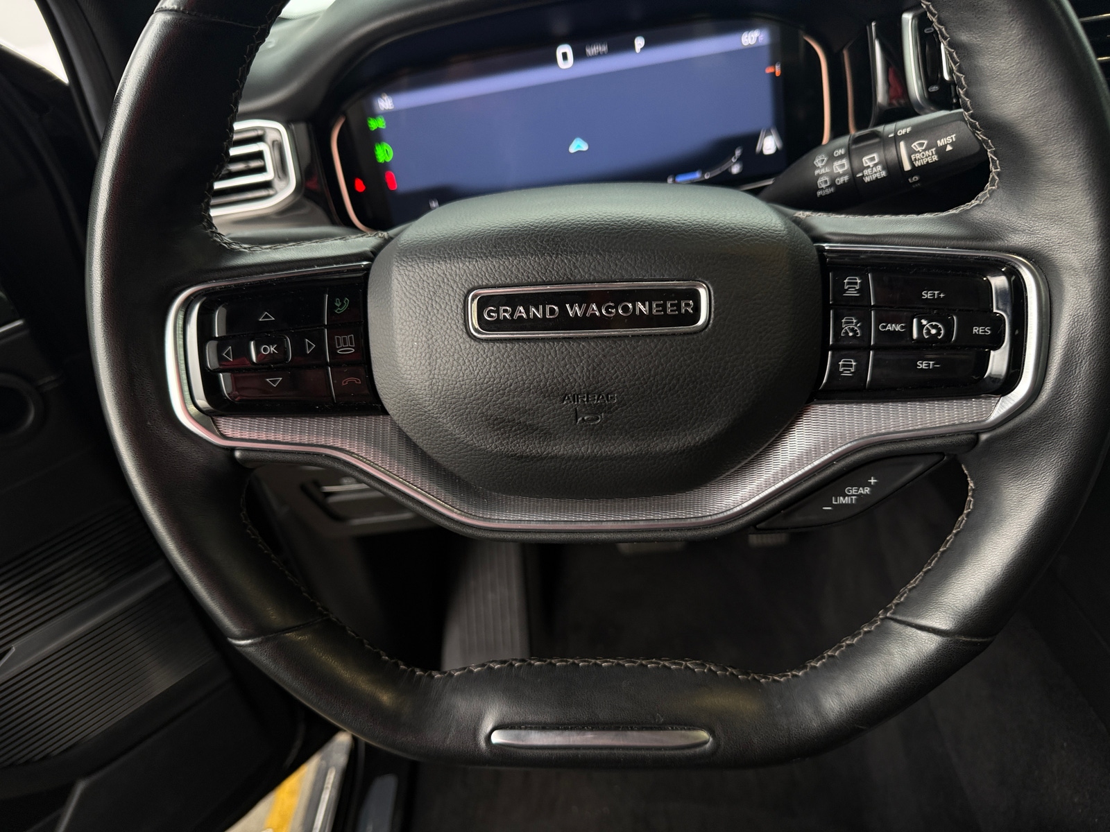 Thumbnail: 2022 Jeep Grand Wagoneer - 4