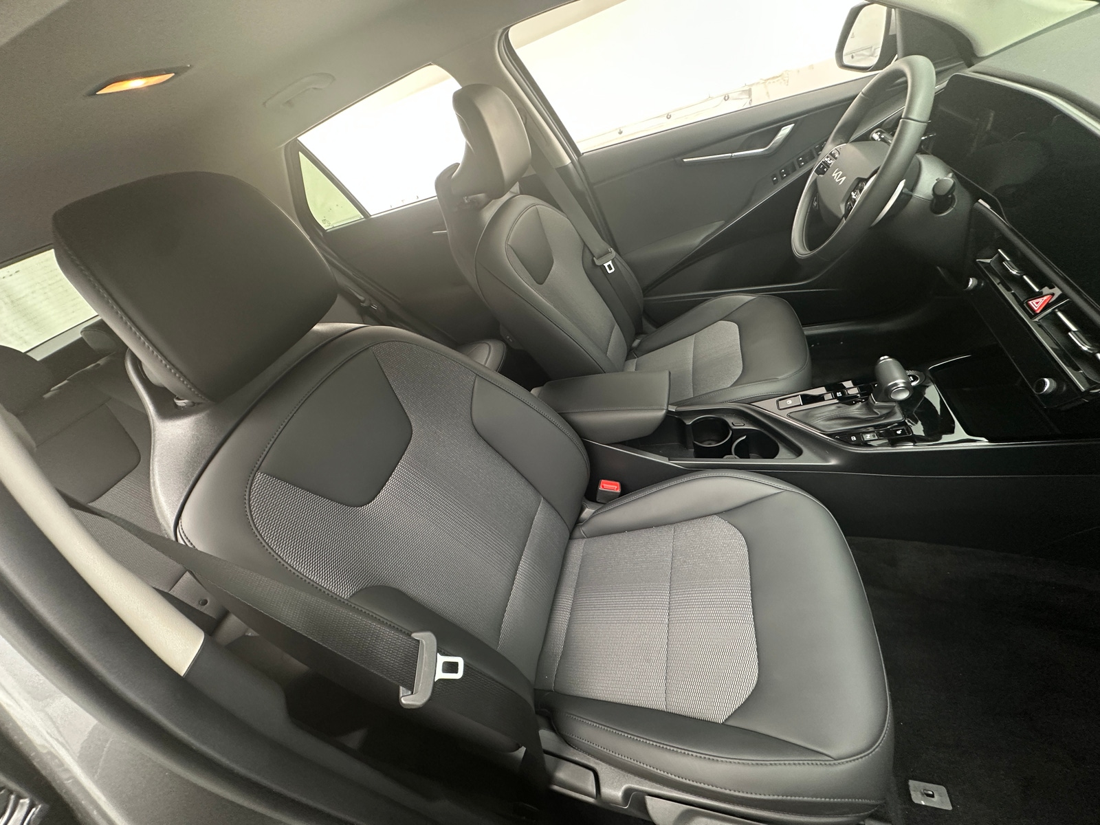 Thumbnail: 2024 Kia Niro - 2