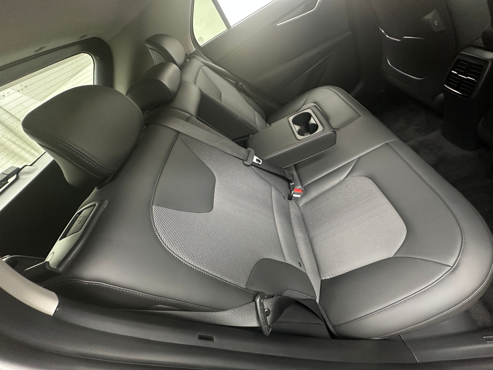 Thumbnail: 2024 Kia Niro - 6