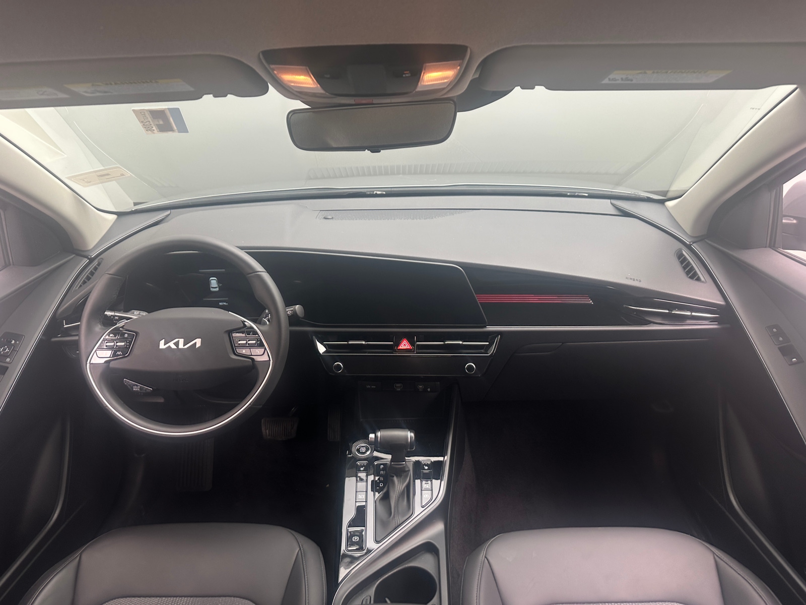 Thumbnail: 2024 Kia Niro - 3