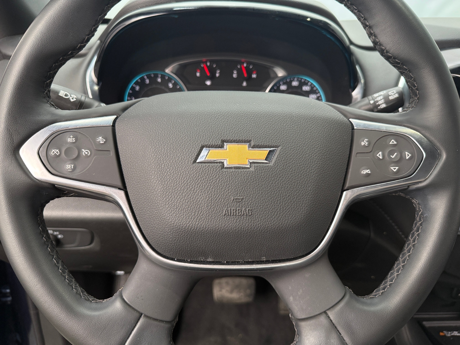 Thumbnail: 2023 Chevrolet Traverse - 5