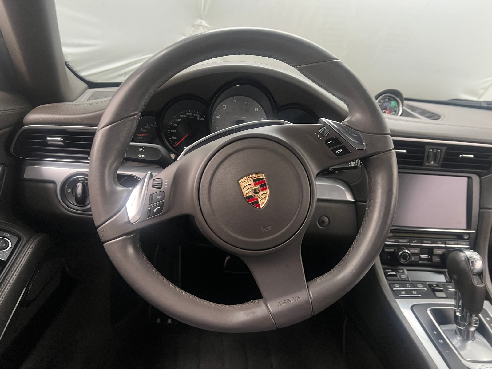 Thumbnail: 2012 Porsche 911 - 4