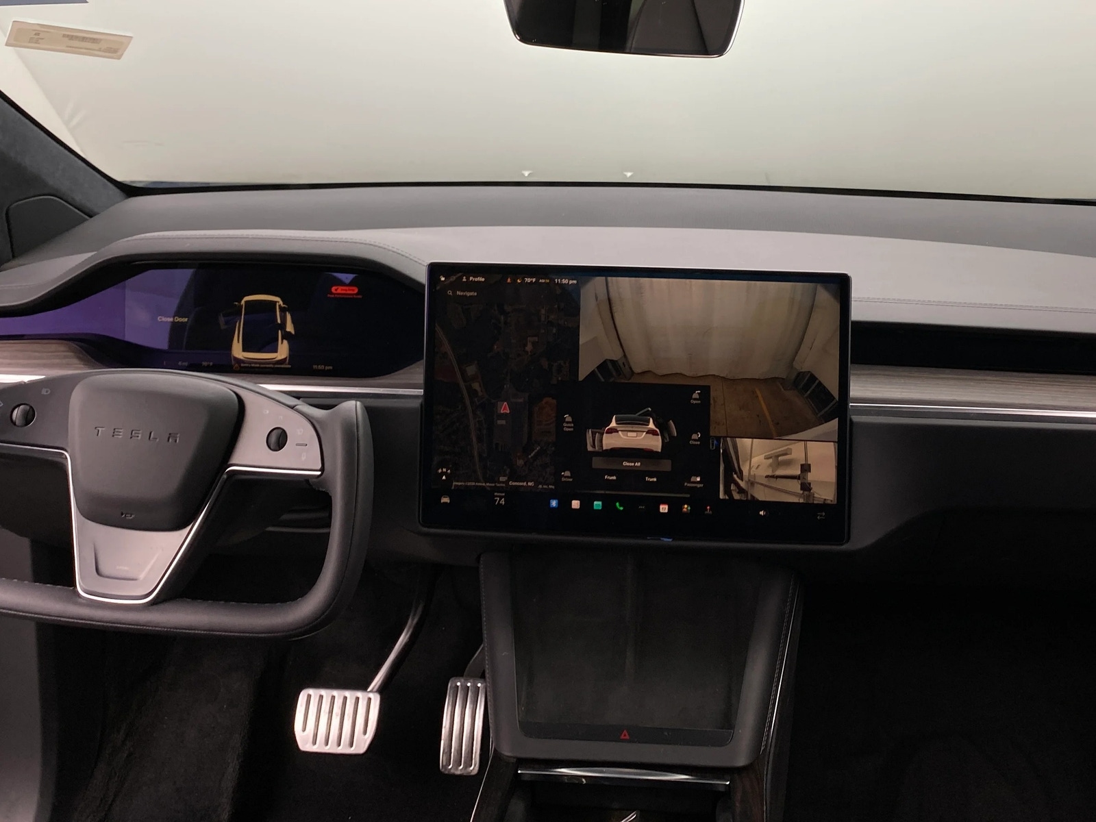 Thumbnail: 2022 Tesla Model X - 2