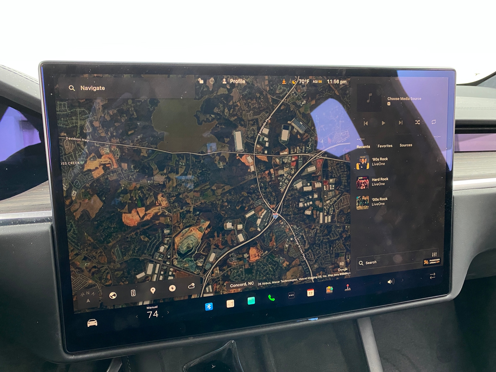 Thumbnail: 2022 Tesla Model X - 3