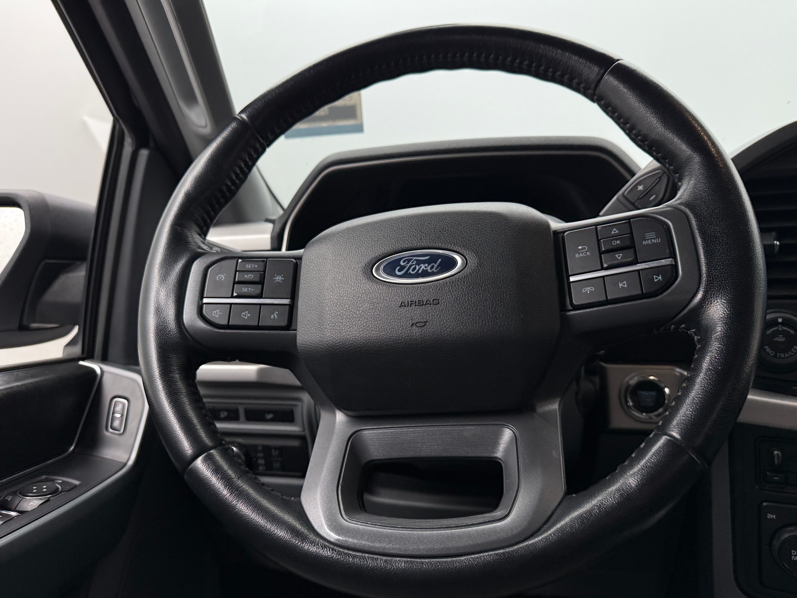 Thumbnail: 2022 Ford Econoline - 5