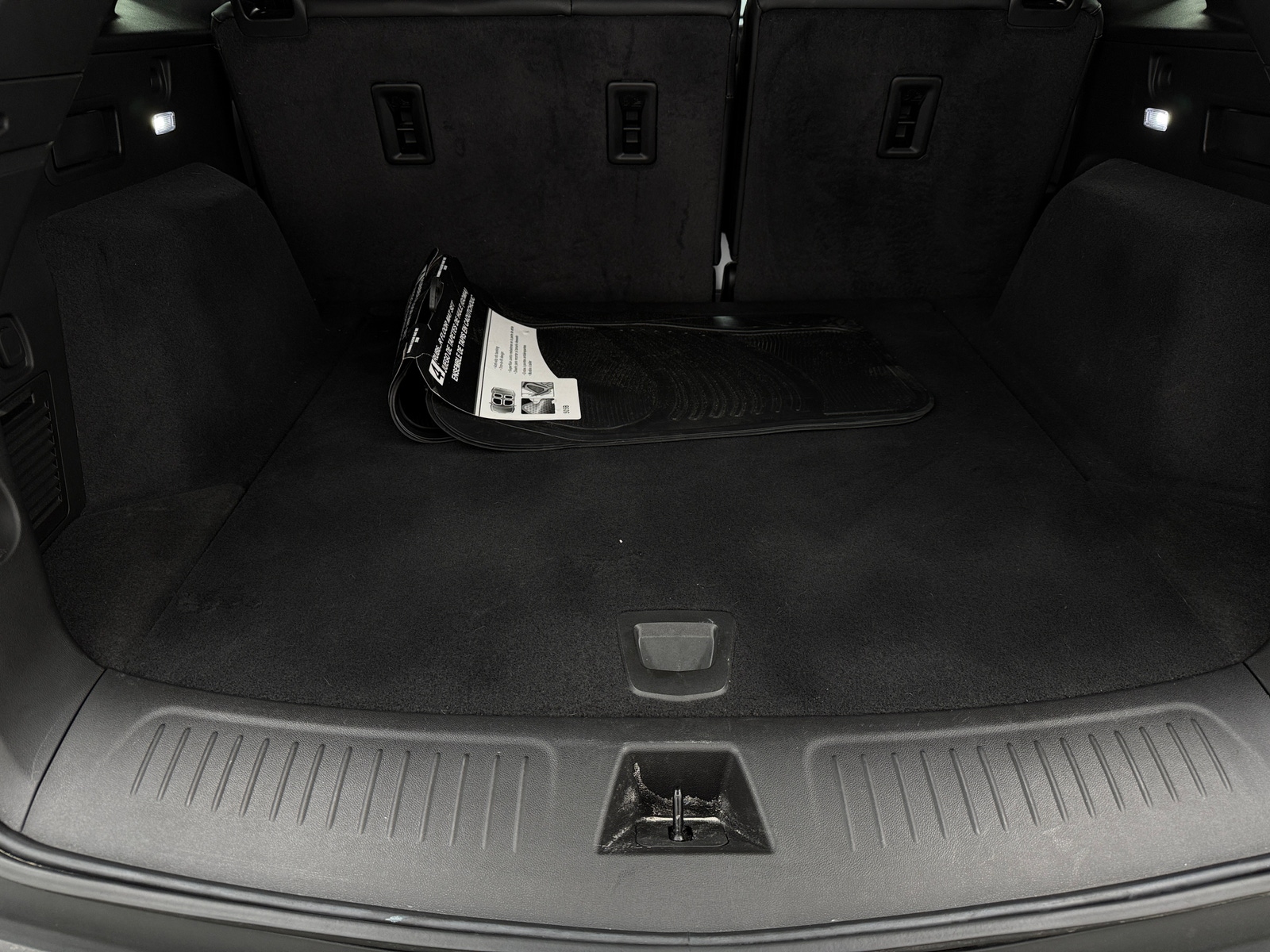 Thumbnail: 2025 Cadillac XT5 - 6