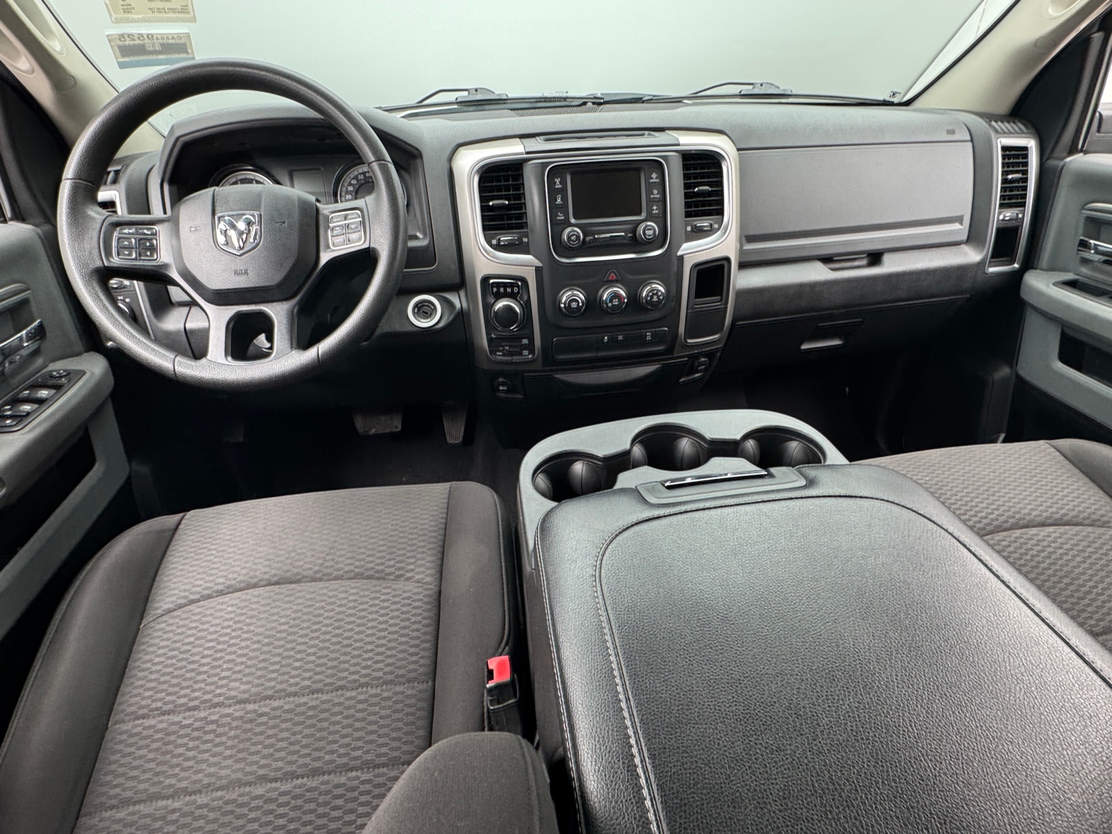 Thumbnail: 2020 RAM 1500 Classic - 3