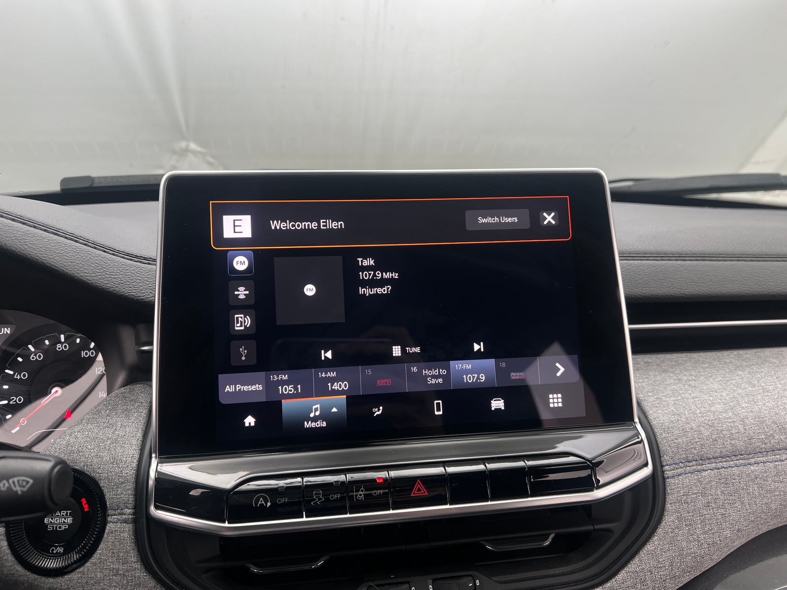 Thumbnail: 2023 Jeep Compass - 4