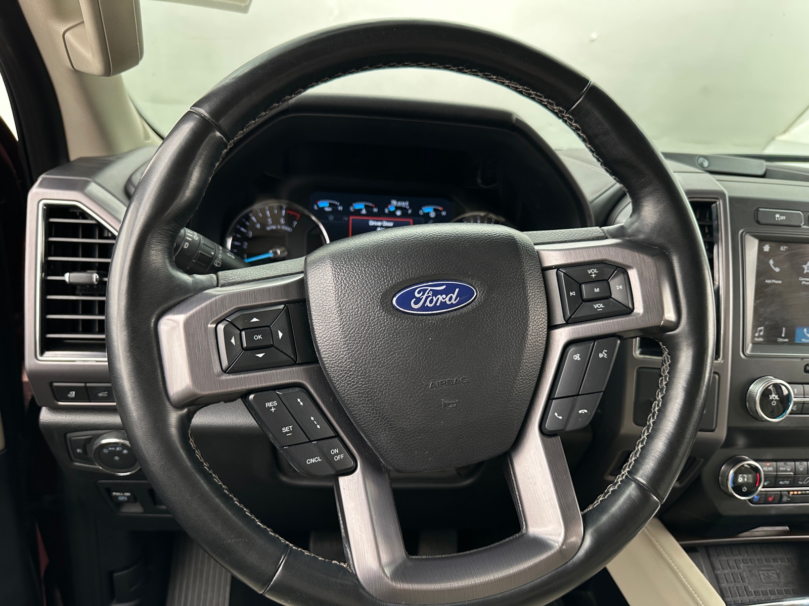Thumbnail: 2019 Ford Expedition - 4