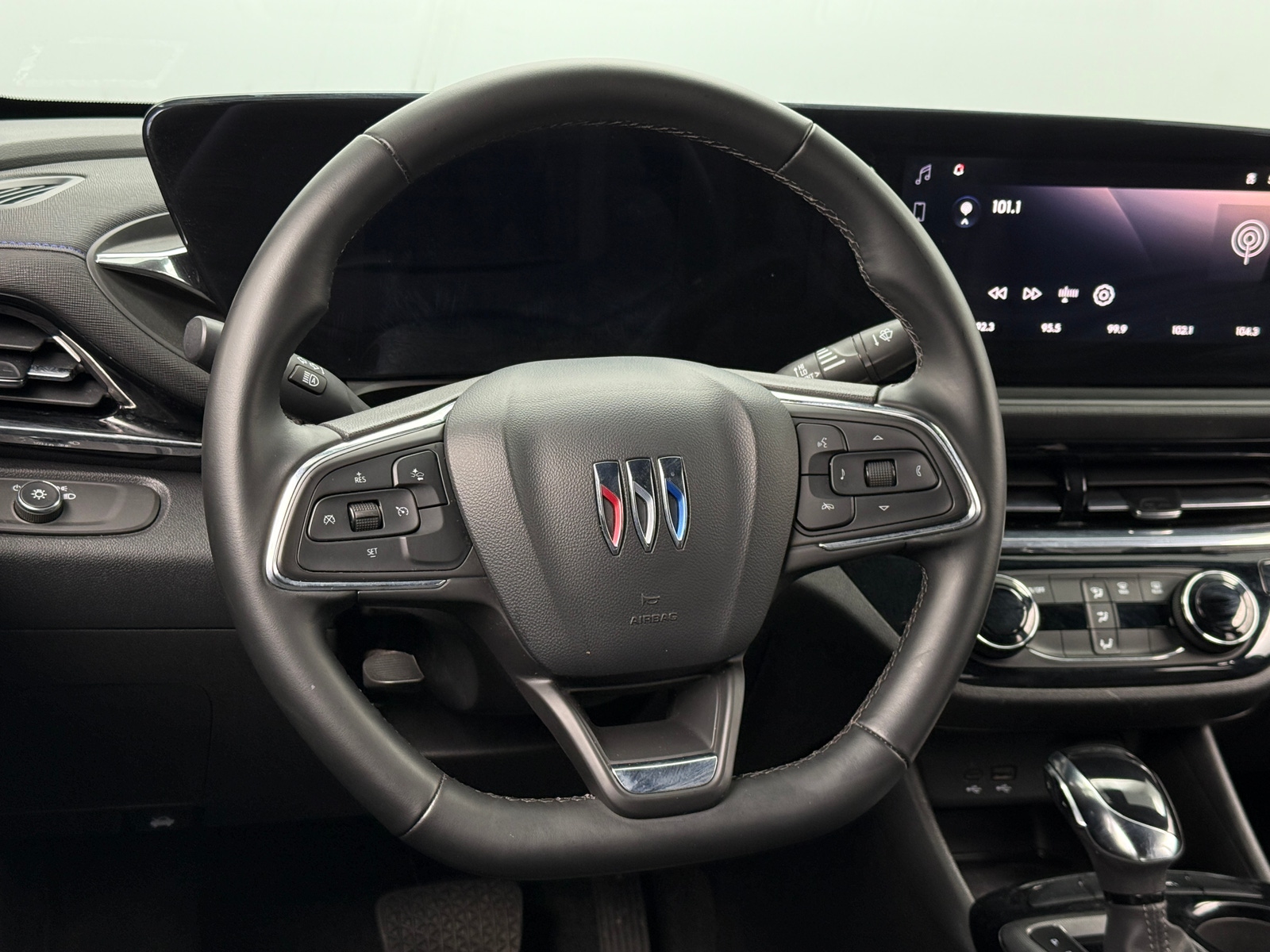 Thumbnail: 2025 Buick Envista - 4