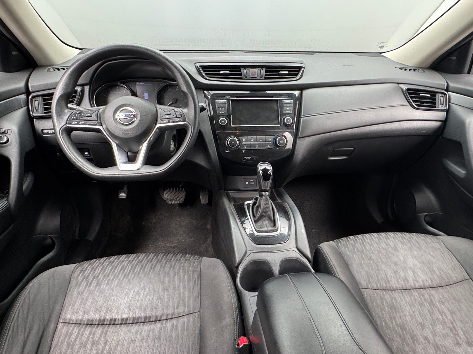 Thumbnail: 2020 Nissan Rogue - 3