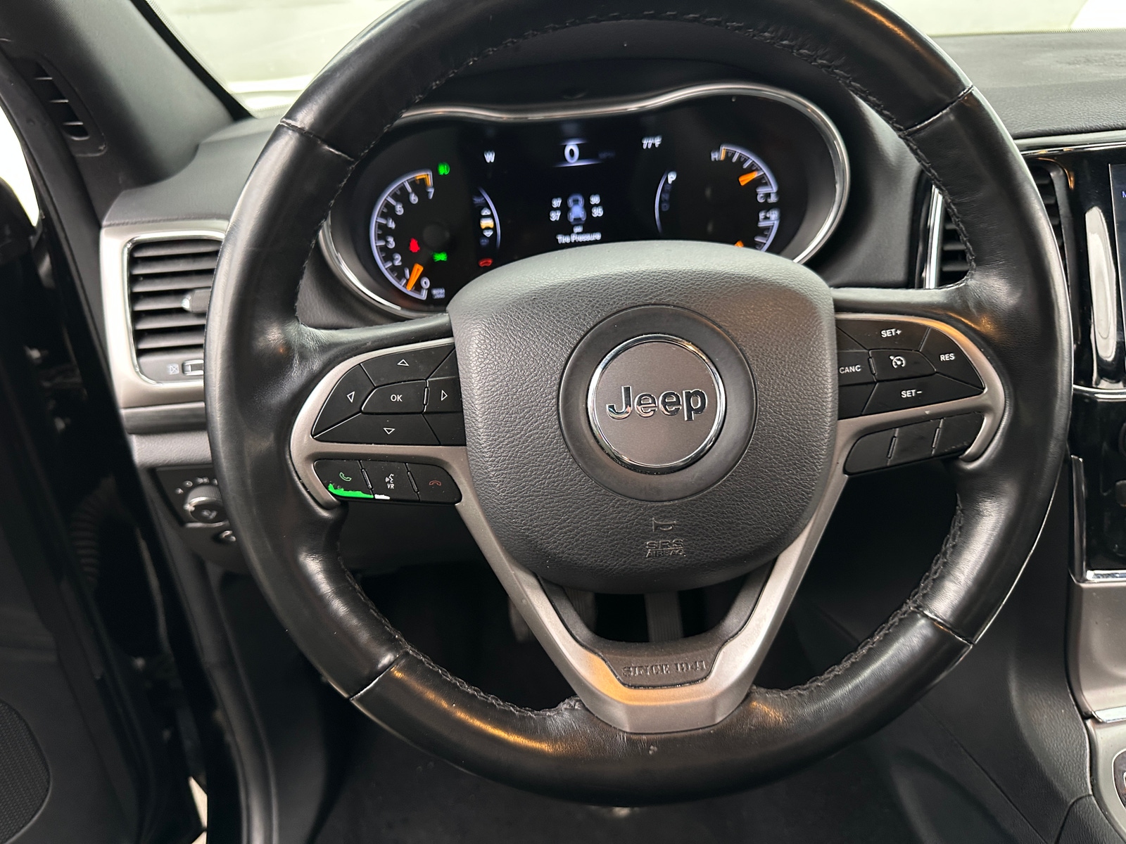 Thumbnail: 2020 Jeep Grand Cherokee - 5