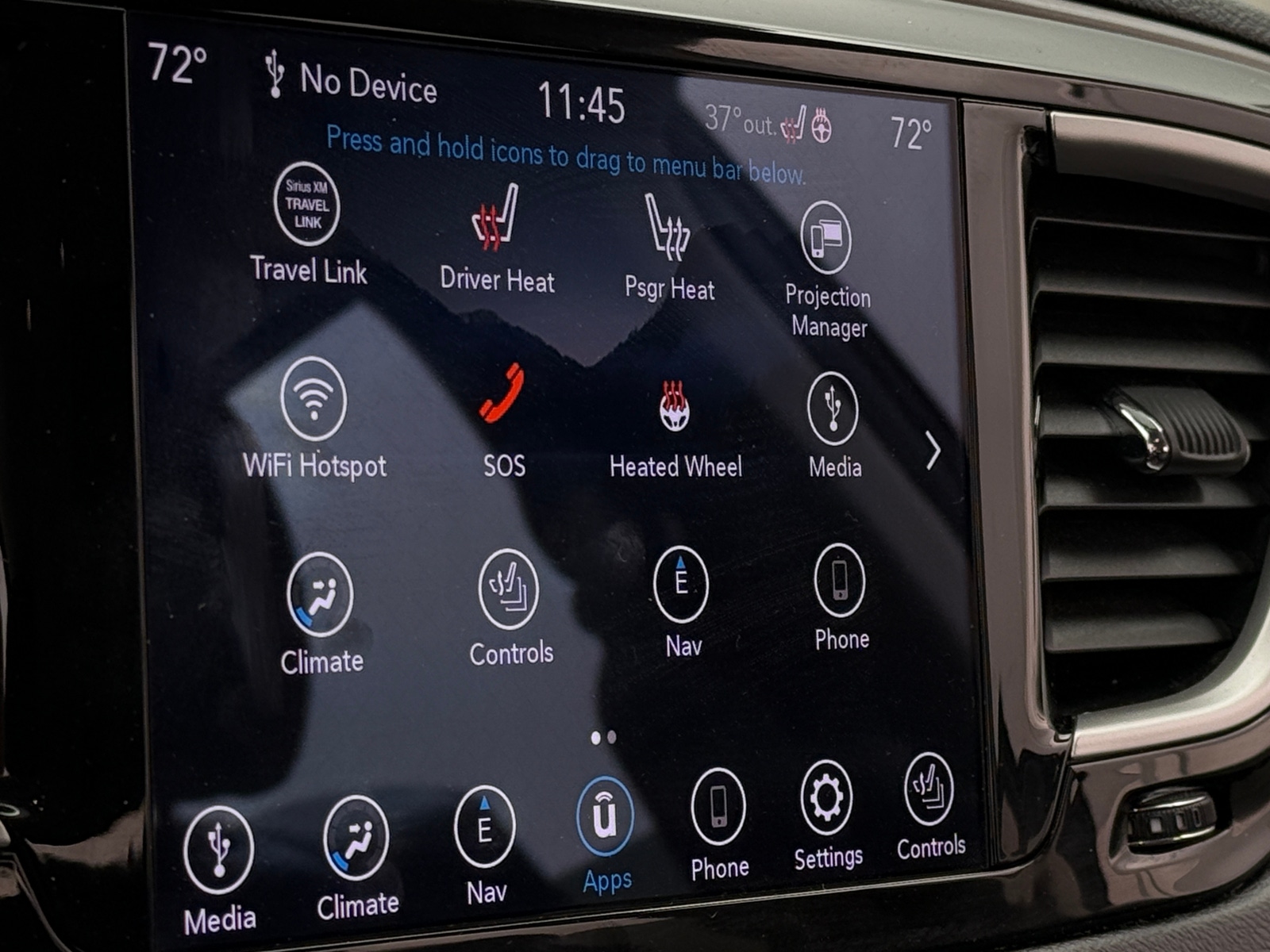 Thumbnail: 2020 Chrysler Pacifica - 3