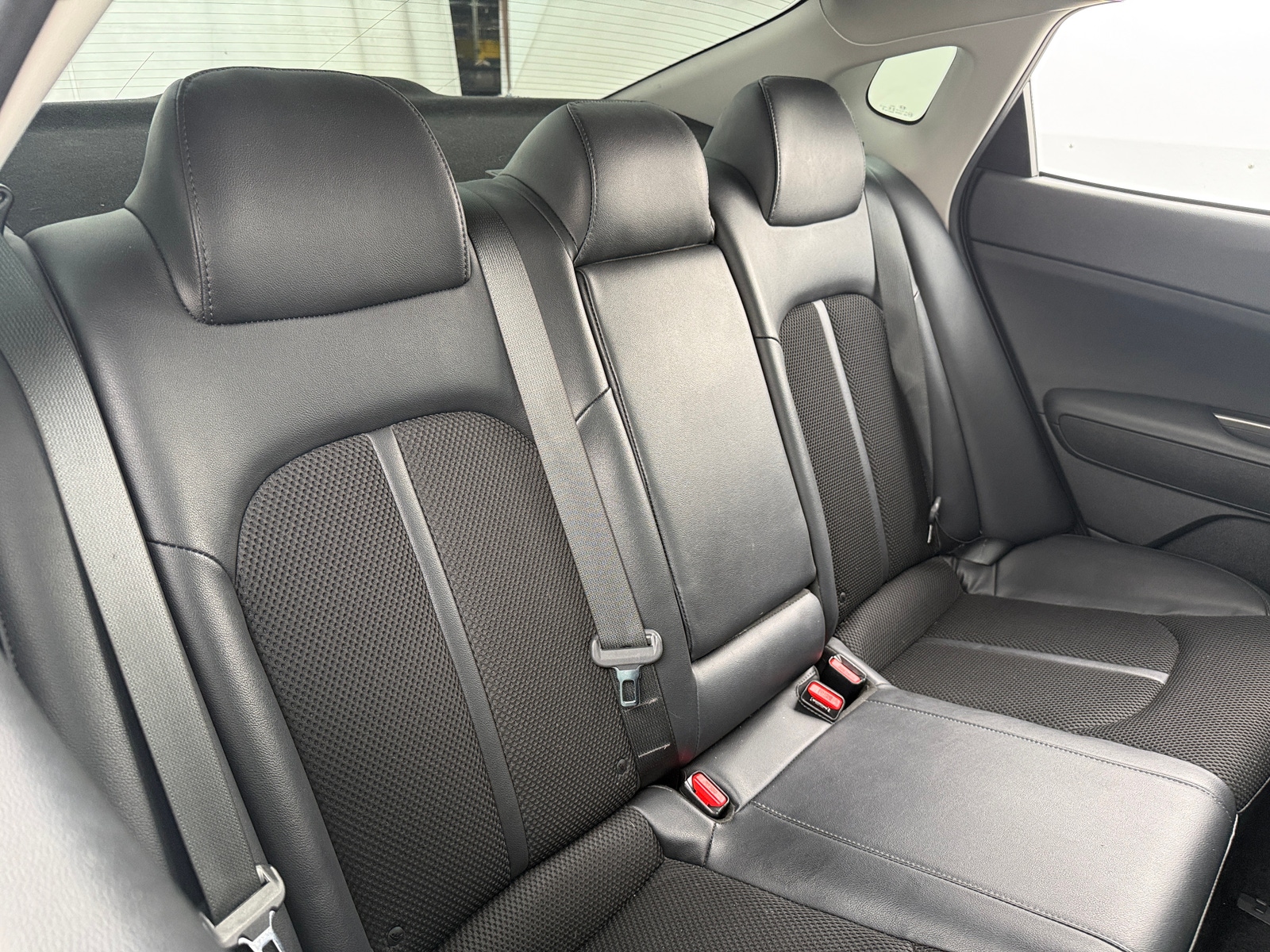 Thumbnail: 2020 Kia Optima - 5