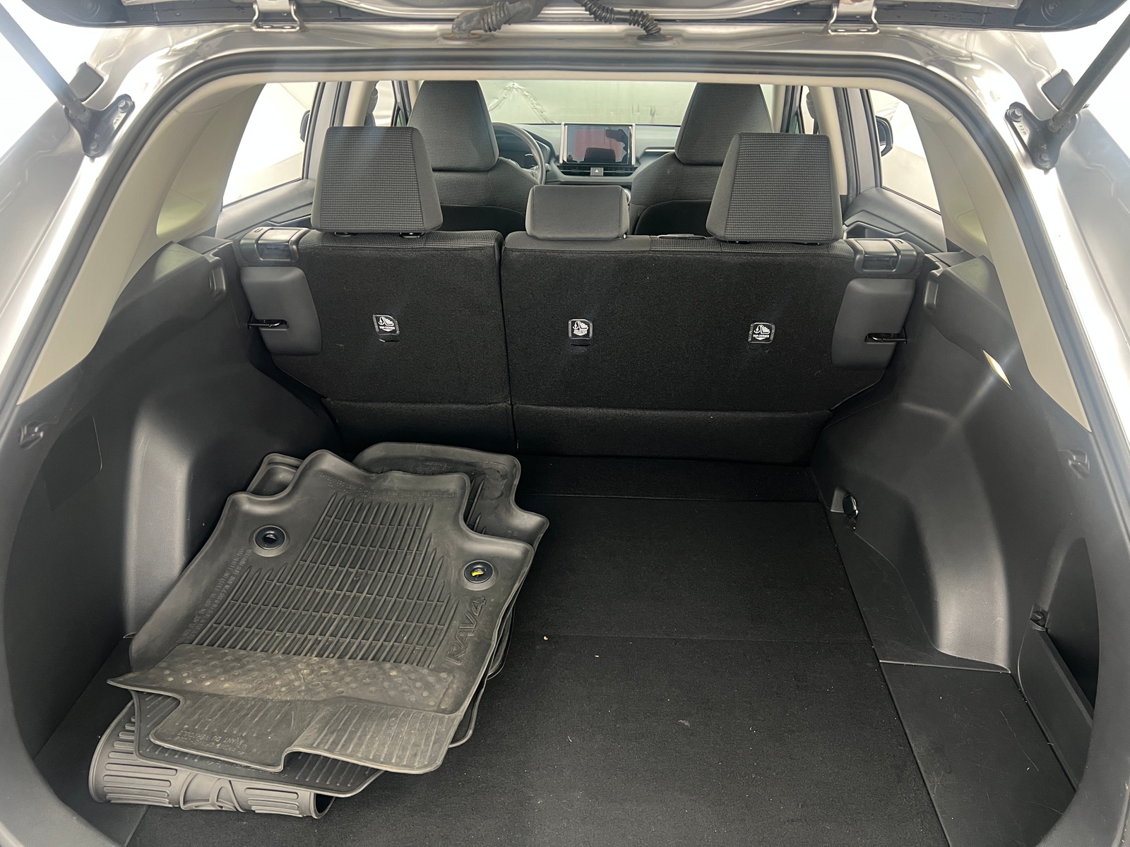 Thumbnail: 2024 Toyota RAV4 - 7