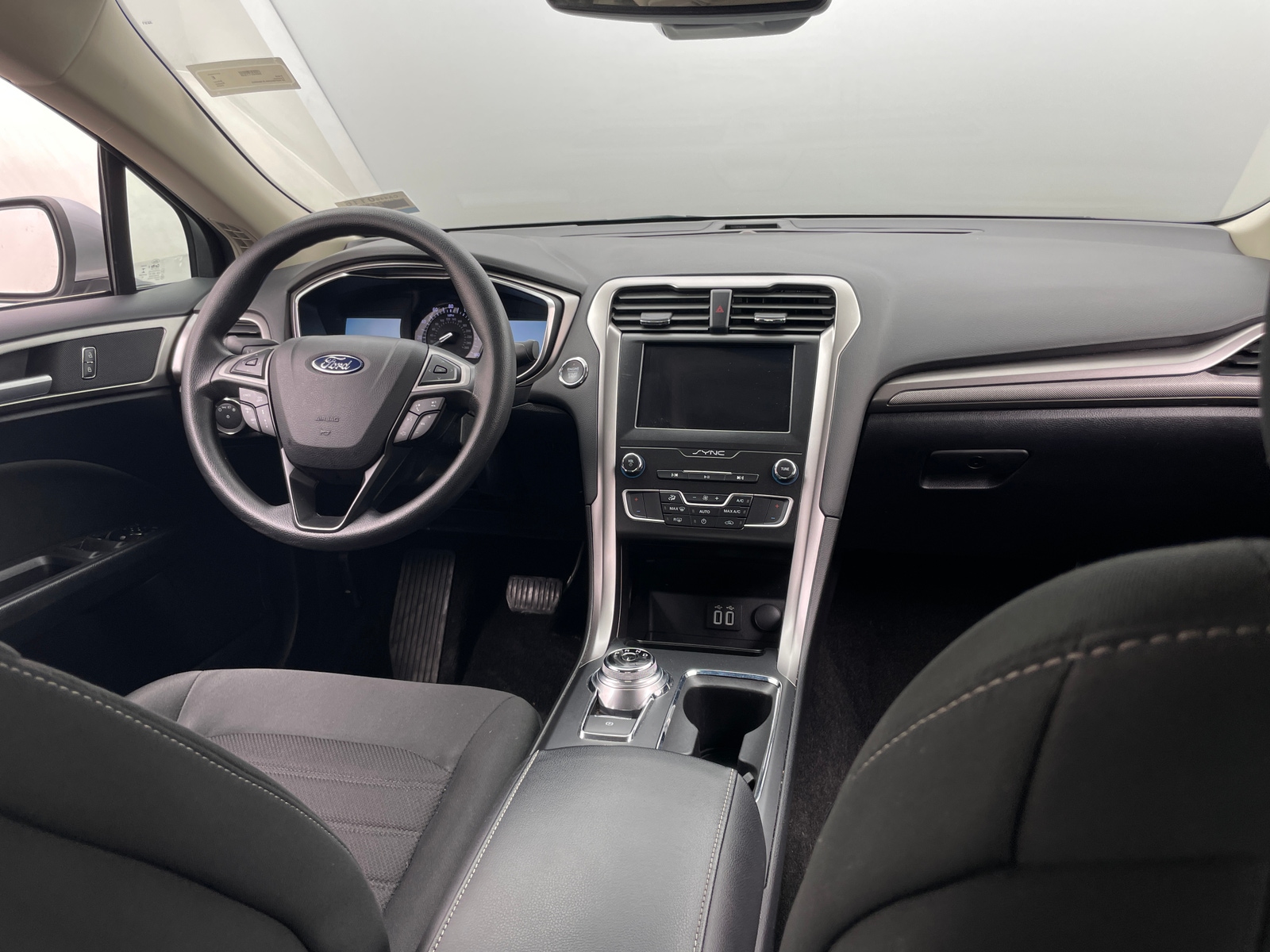 Thumbnail: 2020 Ford Fusion - 3