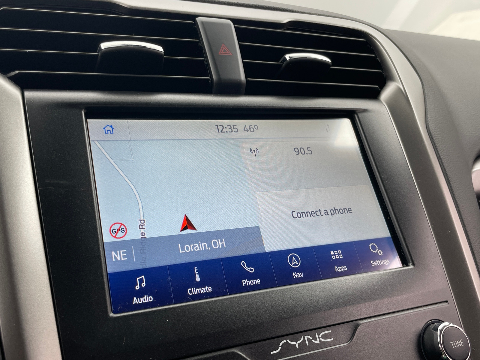 Thumbnail: 2020 Ford Fusion - 4